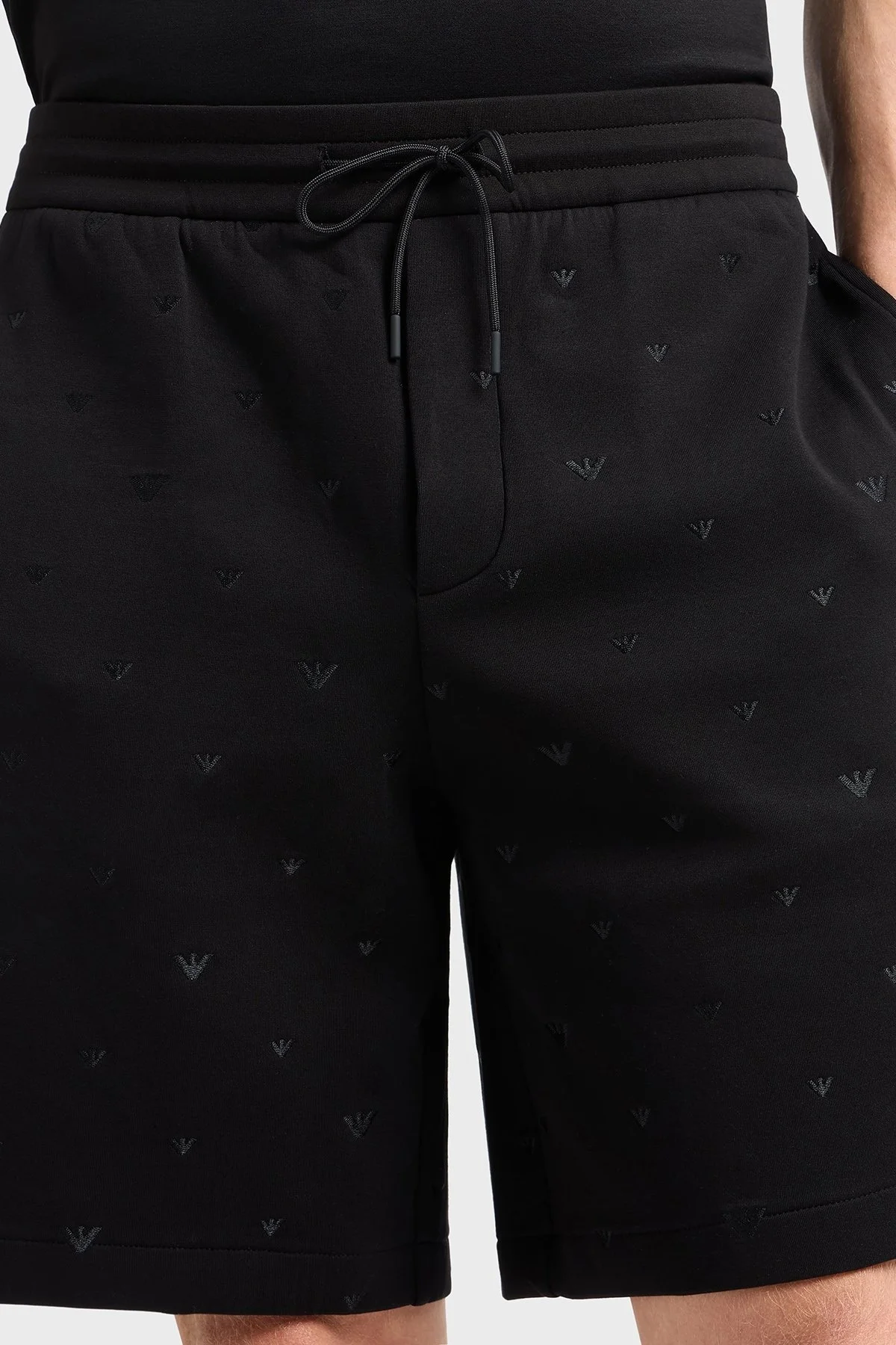Emporio Armani Tümü Logolu Regular Fit Bermuda Erkek Short EM001403 AF10013 FC185 SİYAH - 9