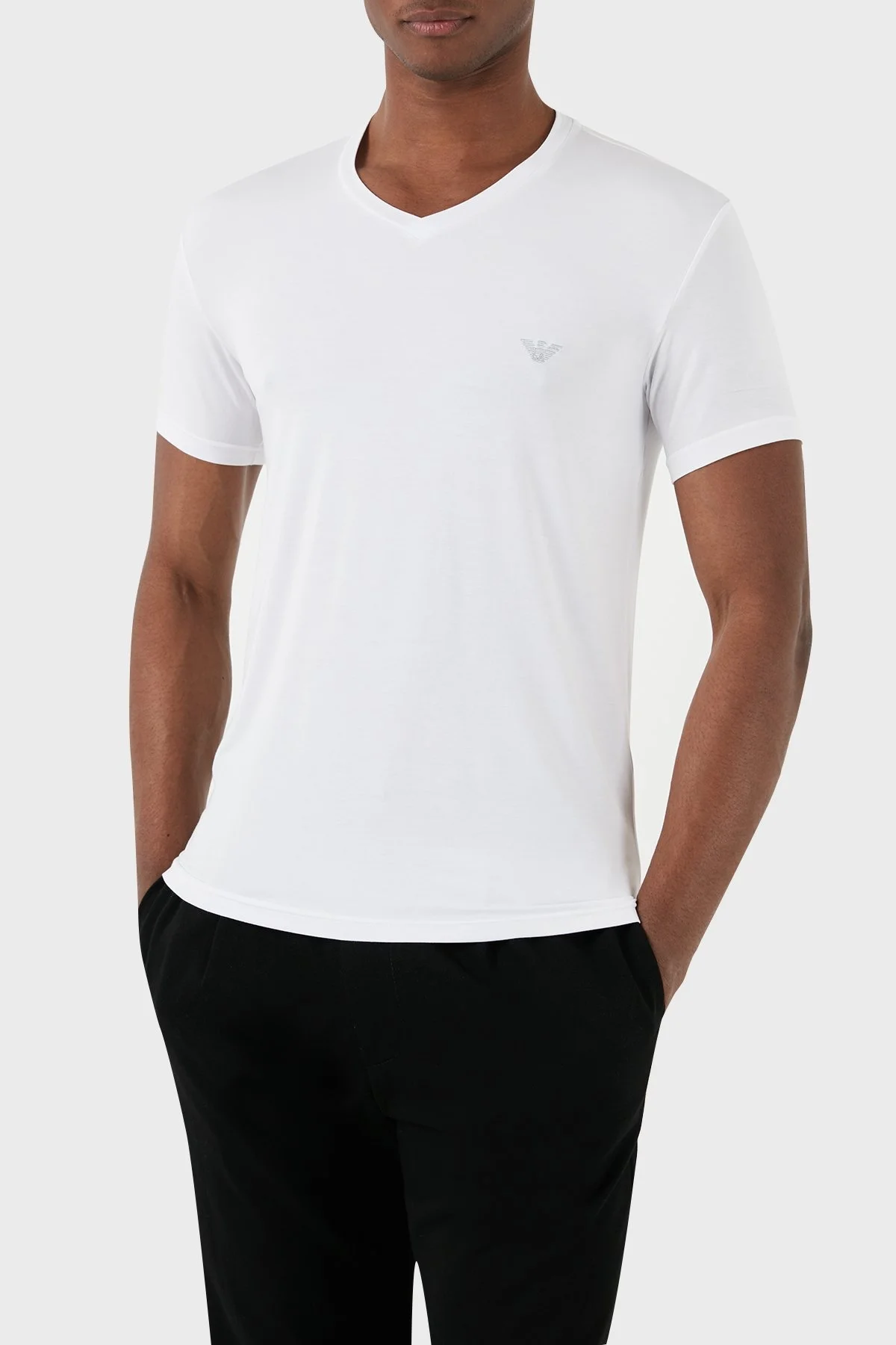 Emporio Armani V Yaka Regular Fit Erkek T Shirt 112010 3F511 00010 BEYAZ - 6