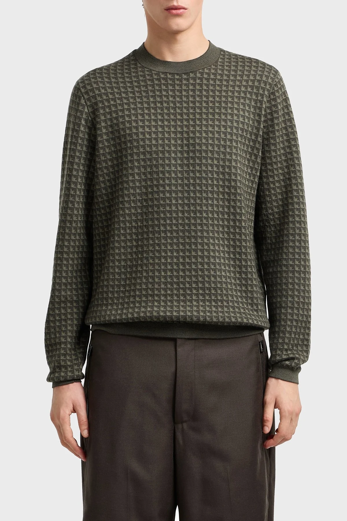 Emporio Armani Yünlü Jakarlı Logo Baskılı Regular Fit Bisiklet Yaka Erkek Kazak EM001989 AF14199 F8047 HAKİ - 1