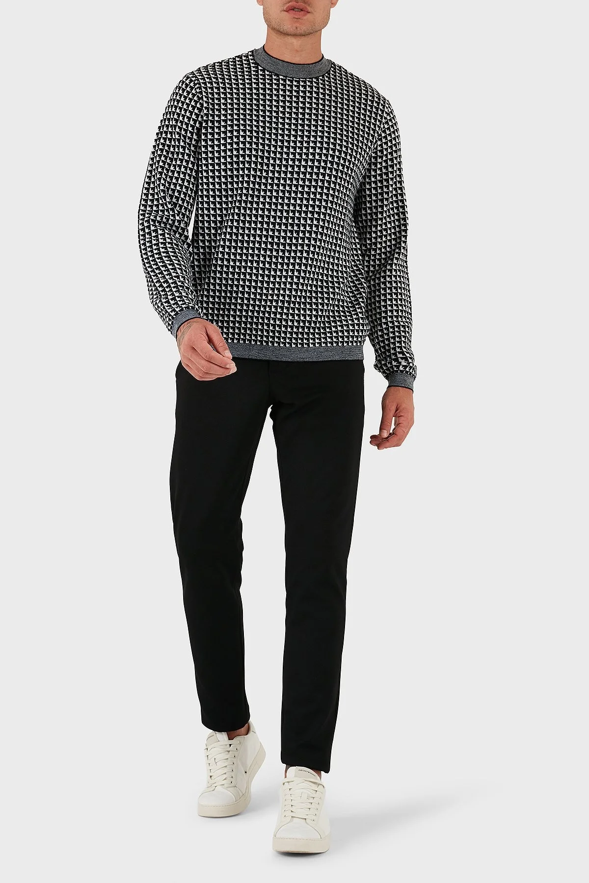 Emporio Armani Yünlü Jakarlı Logo Baskılı Regular Fit Bisiklet Yaka Erkek Kazak EM001989 AF14199 FC043 SİYAH-BEYAZ - 8