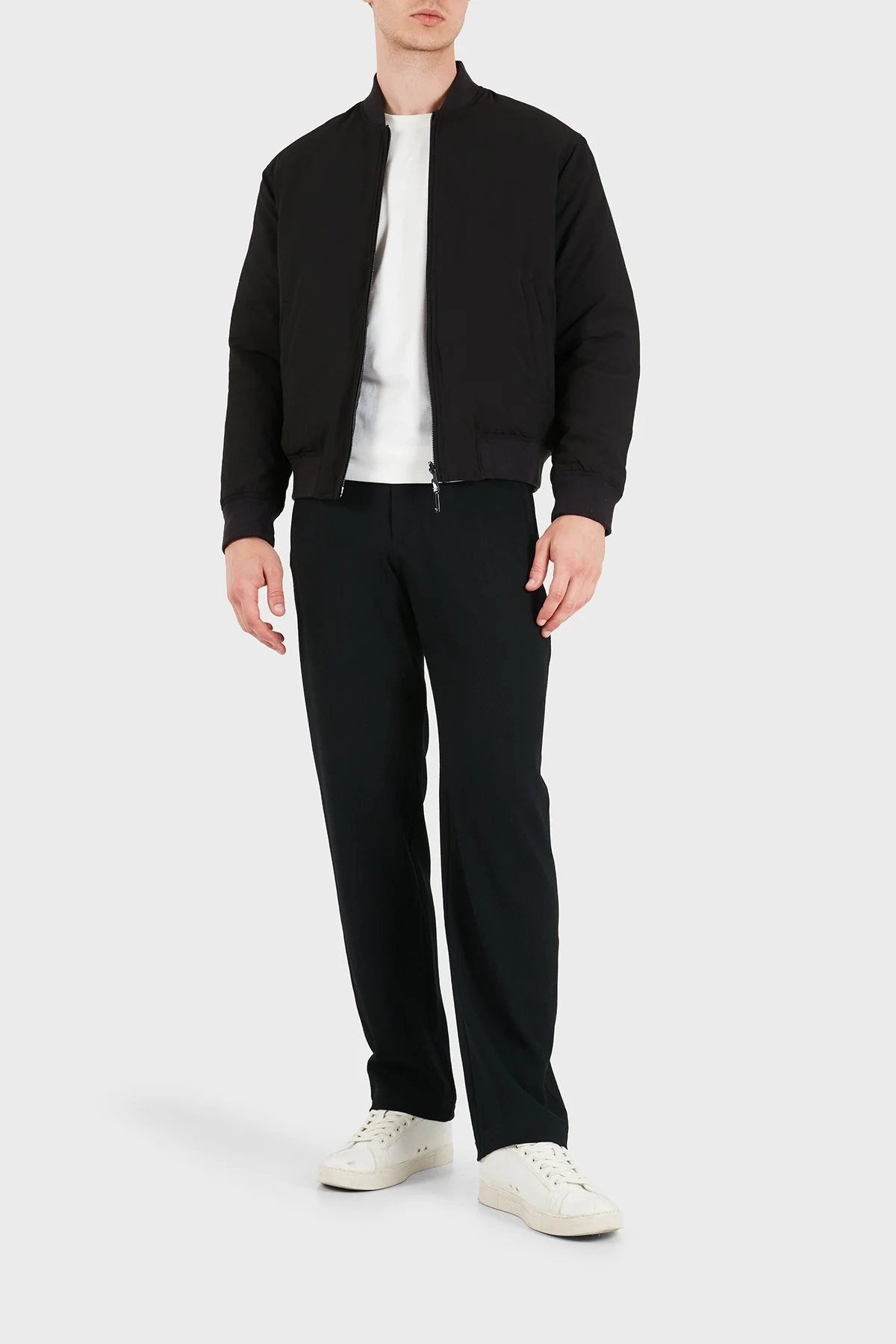 Emporio Armani Yünlü Regular Fit Normal Bel Düz Paça Erkek Pantolon EM004720 AF29404 UC001 Siyah - 2