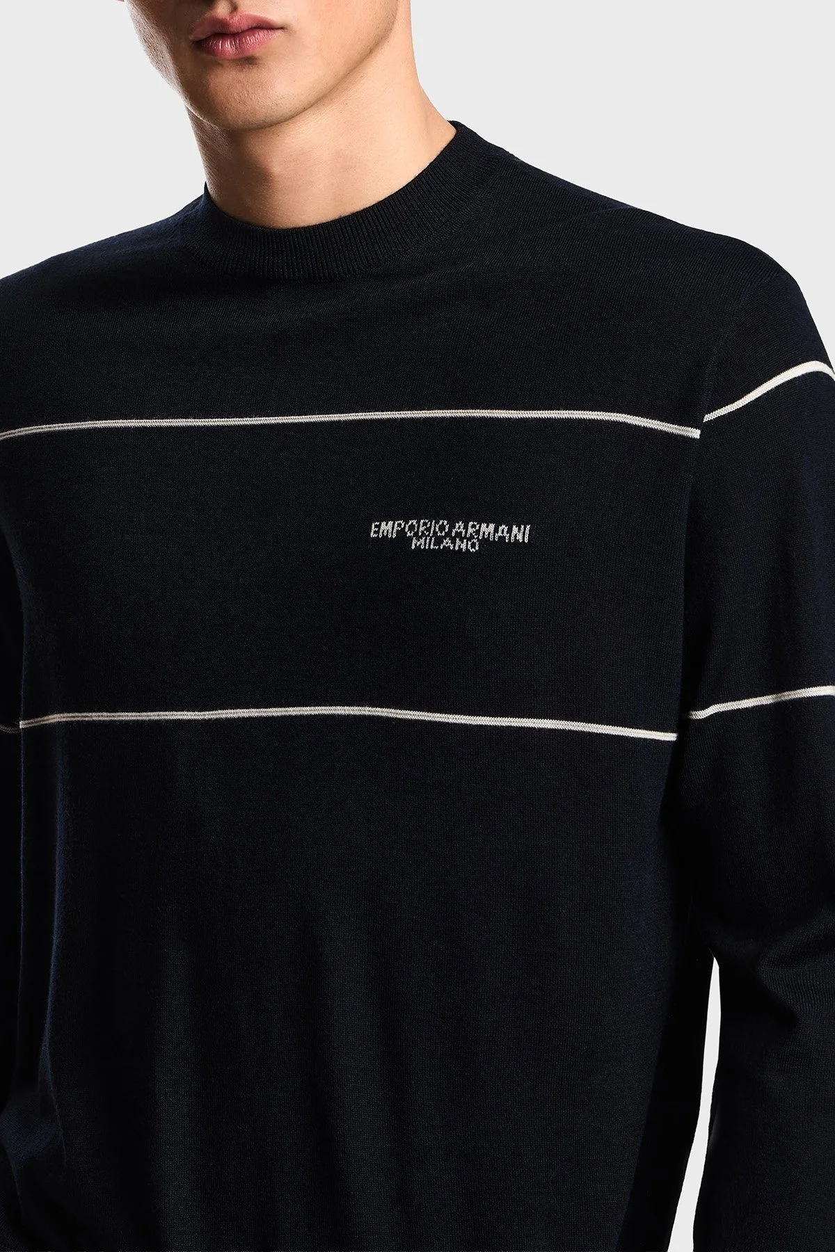 Emporio Armani Yünlü Şerit Detaylı Regular Fit Bisiklet Yaka Erkek Kazak EM002796 AF14199 MB173 LACİVERT - 4