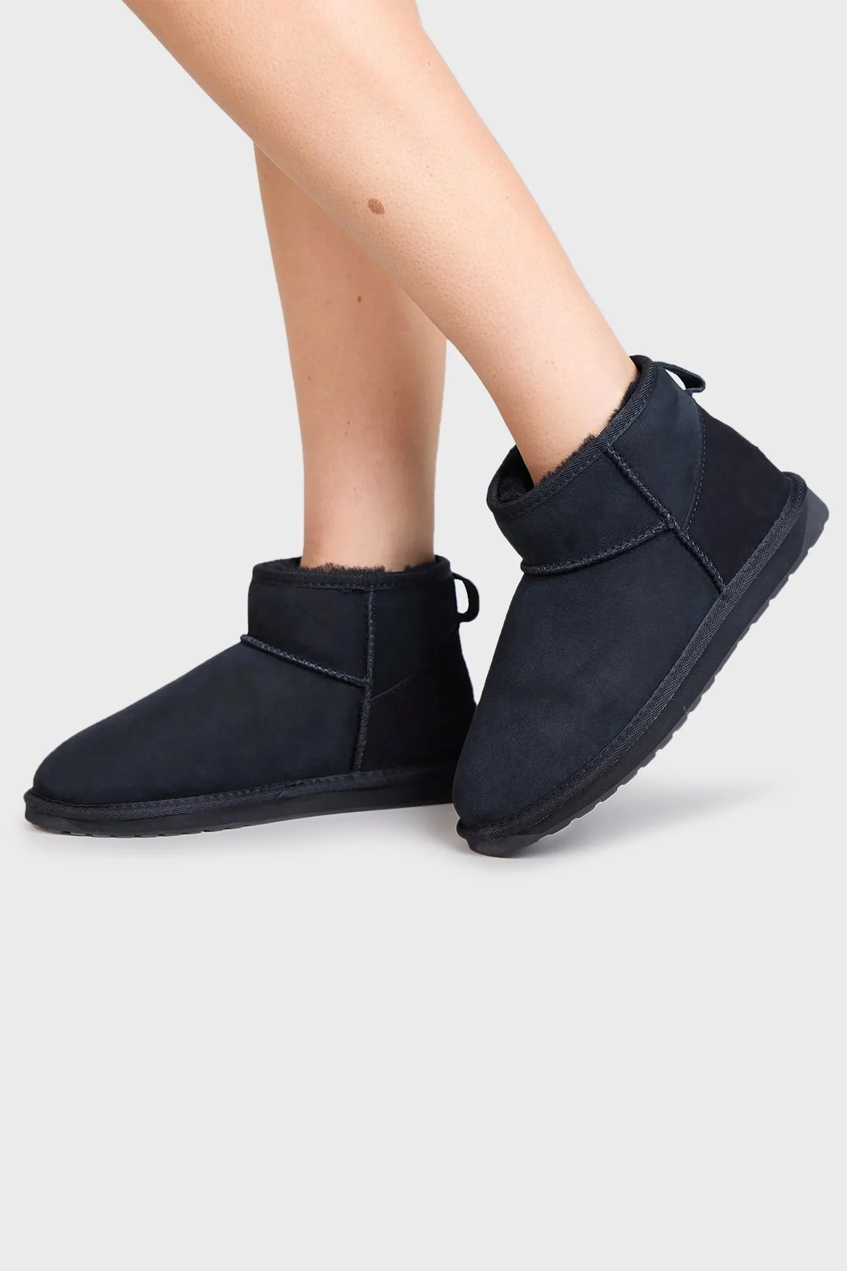 EMU Australia Stinger Micro Hakiki Deri Suya Dayanıklı Bayan Bot W10937 98 SİYAH - 8