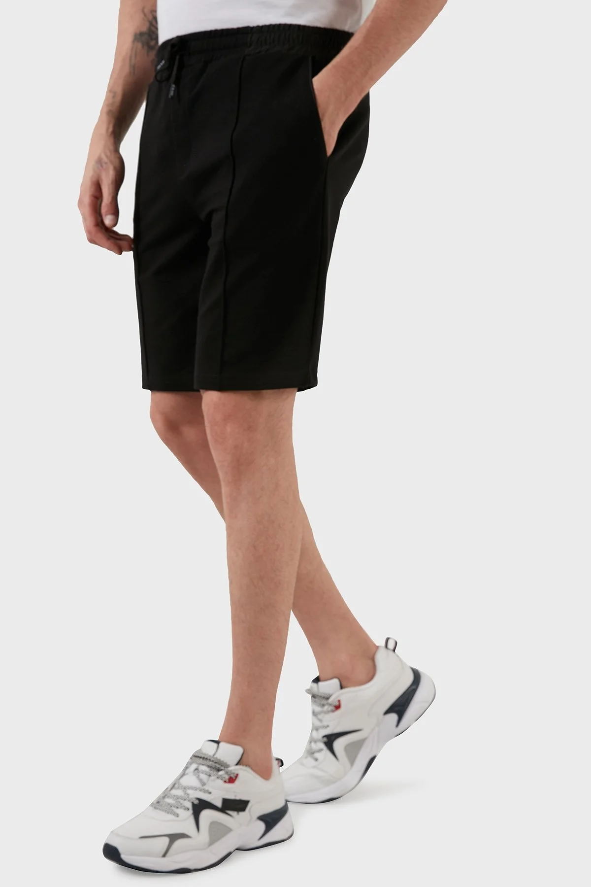 Exxe Pamuklu Cepli Belden Bağlamalı Erkek Short 6142001 SİYAH - 4