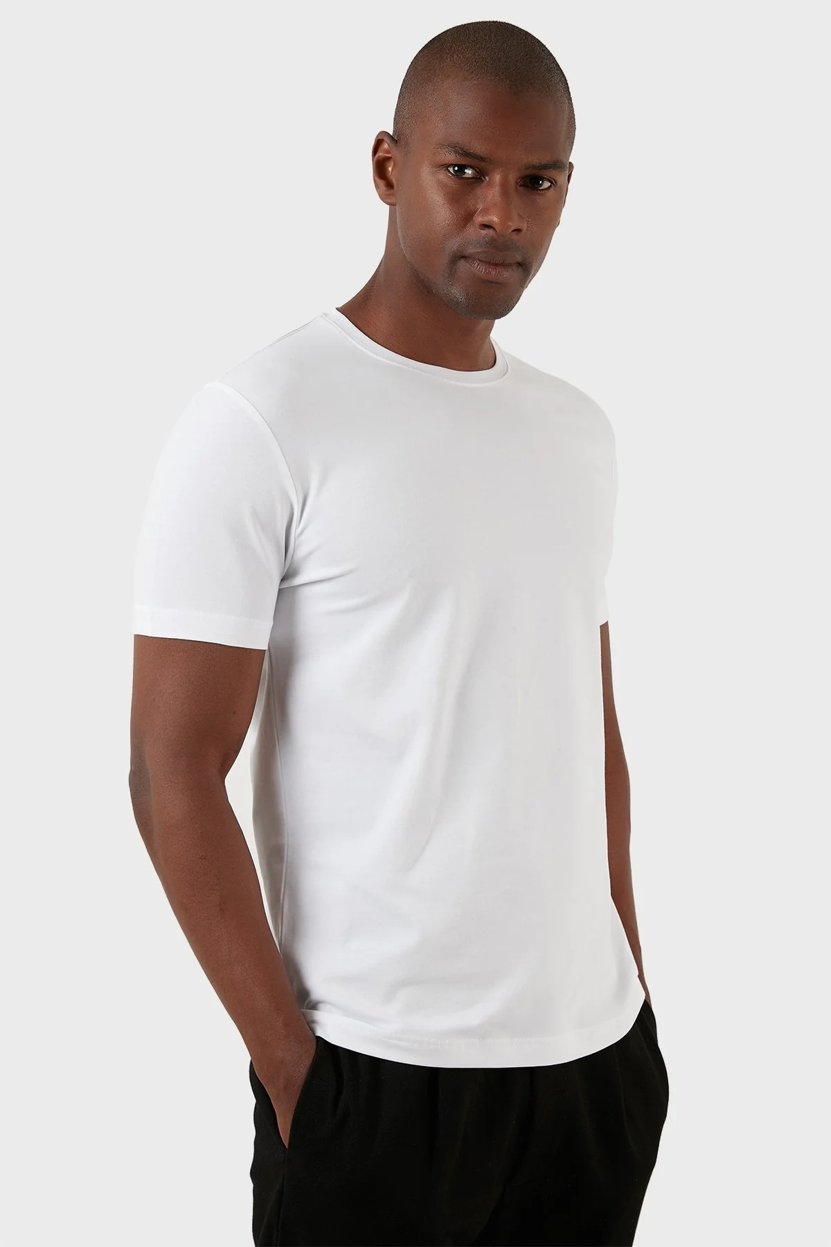 Exxe Pamuklu Regular Fit Bisiklet Yaka Basic Erkek T Shirt EXXEMODJ000B BEYAZ - 4