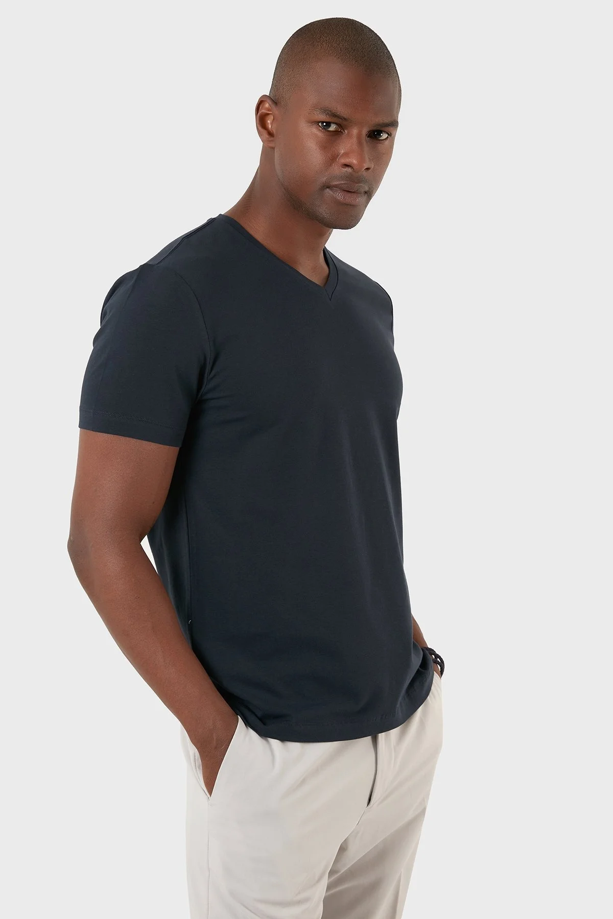 Exxe Pamuklu Regular Fit V Yaka Basic Erkek T Shirt EXXEMODJ000V LACİVERT - 3