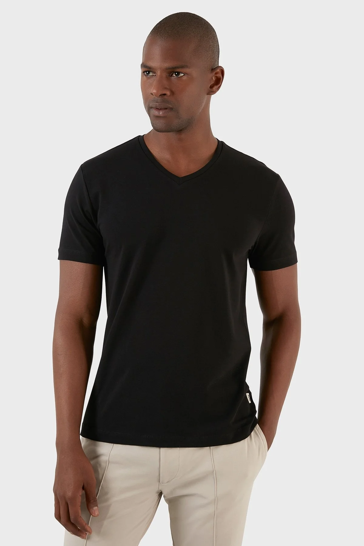 Exxe Pamuklu Regular Fit V Yaka Basic Erkek T Shirt EXXEMODJ000V SİYAH - 4