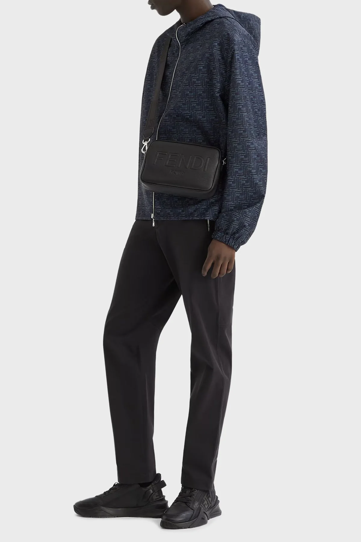 Fendi Hakiki Deri Logolu Bağcık ve Fermuarlı Sneaker Erkek Ayakkabı 7E1392 AJZH F1DV5 SİYAH - 2