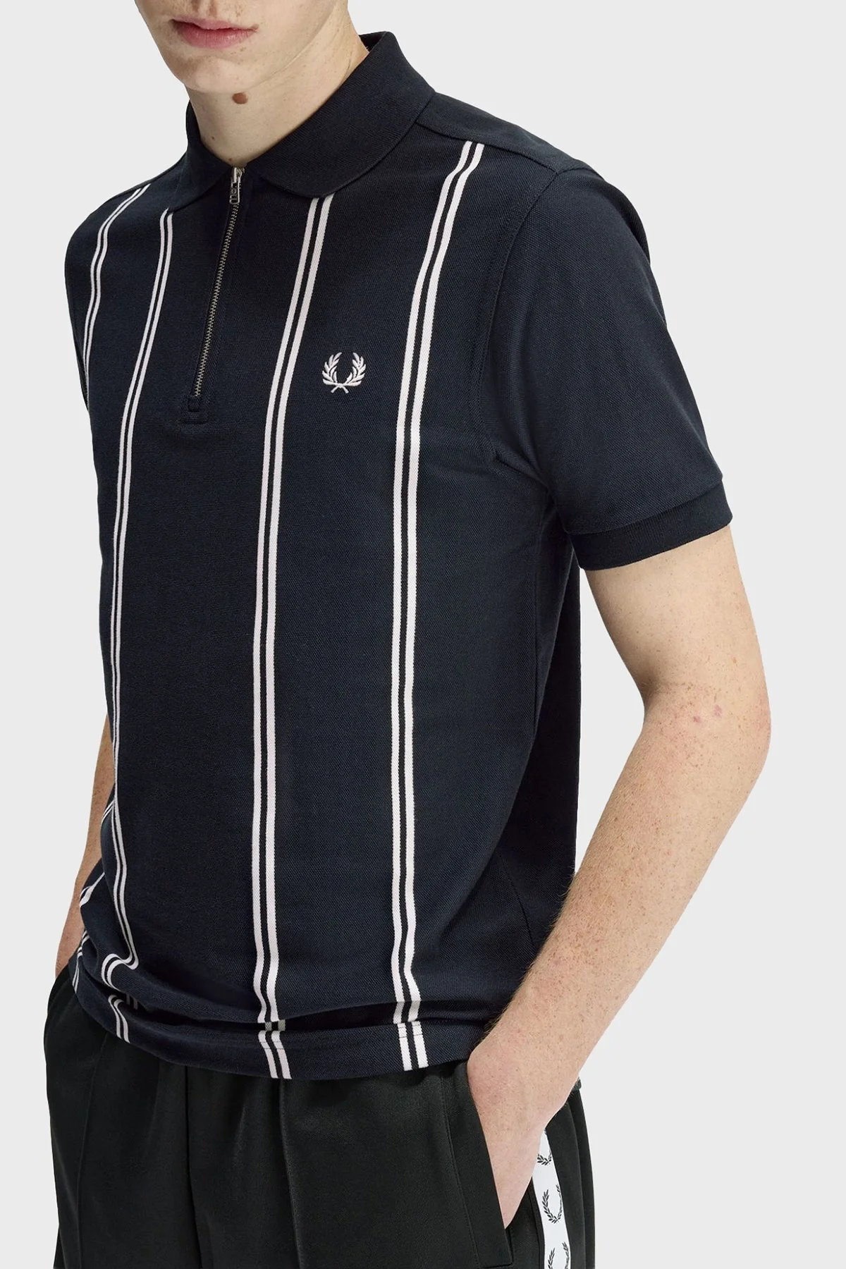 Fred Perry % 100 Pamuk Çizgili Regular Fit Yarım Fermuarlı Erkek Polo M2419 608 LACİVERT - 3