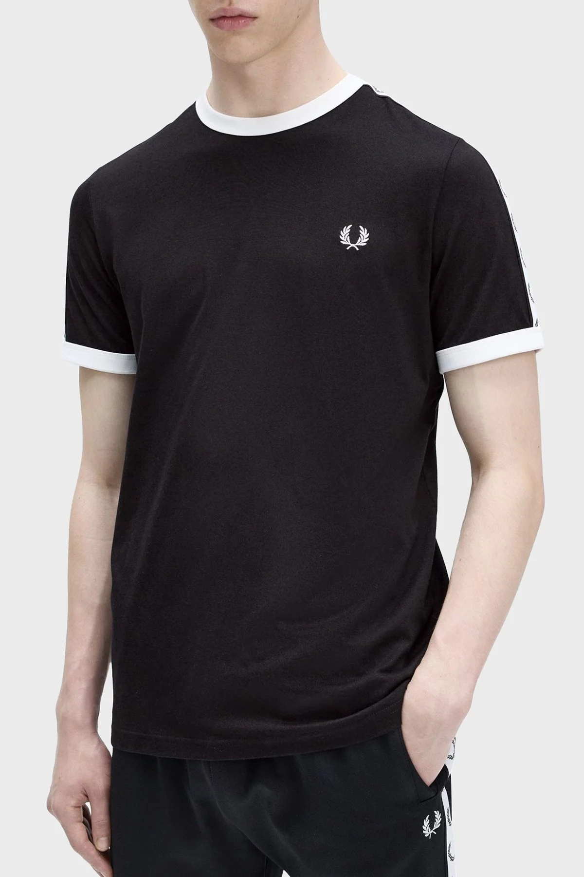 Fred Perry % 100 Pamuk Logo Baskılı Regular Fit Bisiklet Yaka Erkek T Shirt M4620 102 SİYAH - 8