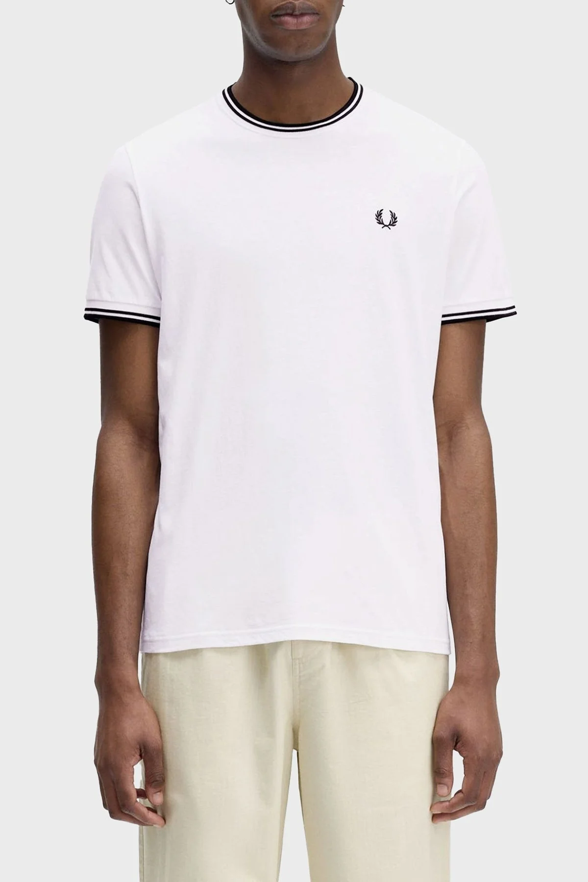 Fred Perry % 100 Pamuk Regular Fit Şerit Detaylı Sıfır Yaka Erkek T Shirt M1588 100 BEYAZ - 6