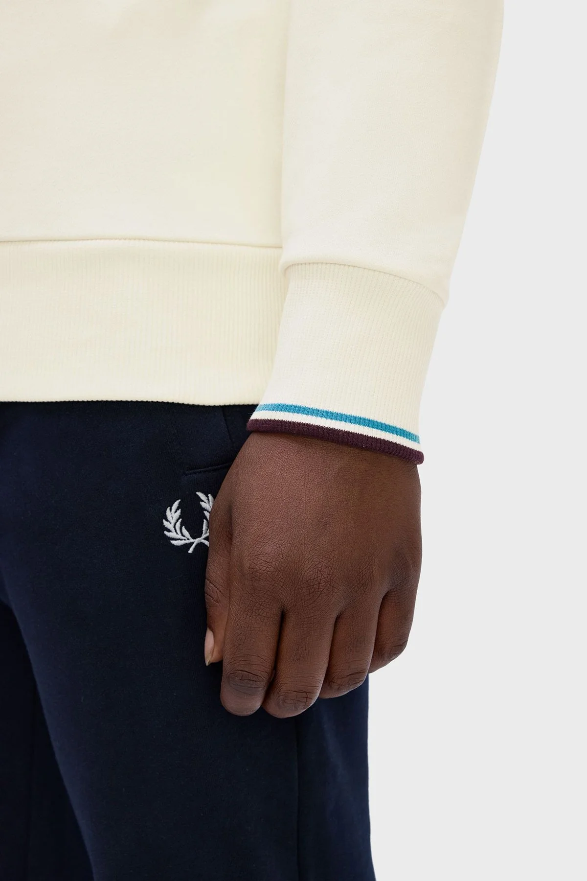 Fred Perry % 100 Pamuk Regular Fit Yarım Fermuarlı Dik Yaka Erkek Sweat M3574 Z46 BEJ - 5