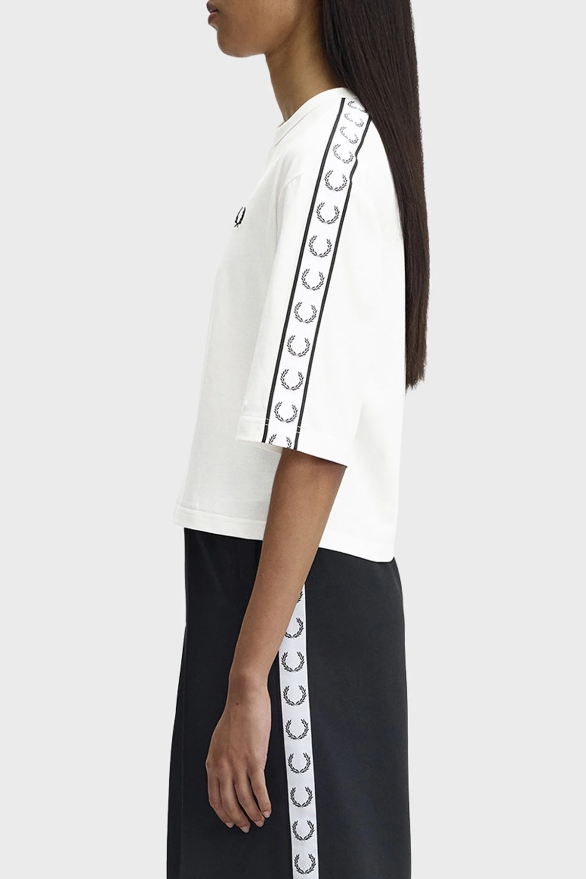 Fred Perry Bant Detaylı % 100 Pamuk Bisiklet Yaka Bayan T Shirt G2160 129 BEYAZ - 3