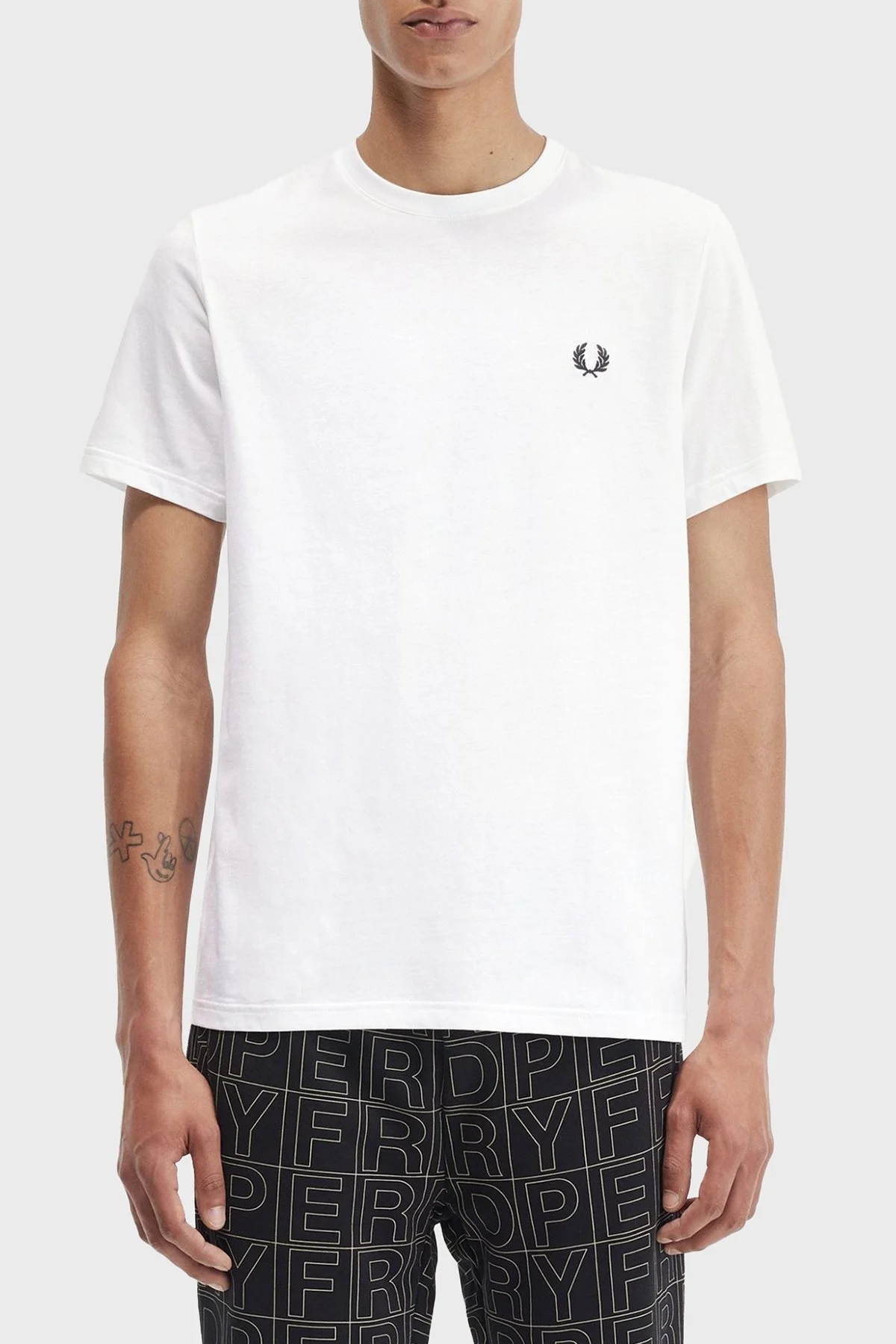 Fred Perry Baskılı % 100 Pamuk Regular Fit Bisiklet Yaka Erkek T Shirt M7784 100 BEYAZ - 7