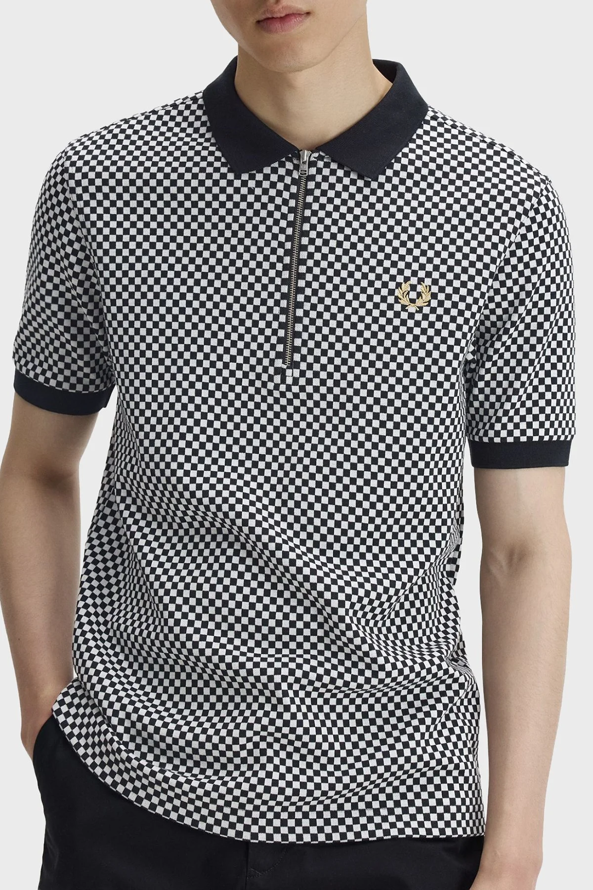 Fred Perry Dama Desenli % 100 Pamuk Regular Fit Yarım Fermuarlı Erkek Polo M2399 102 SİYAH-BEYAZ - 1