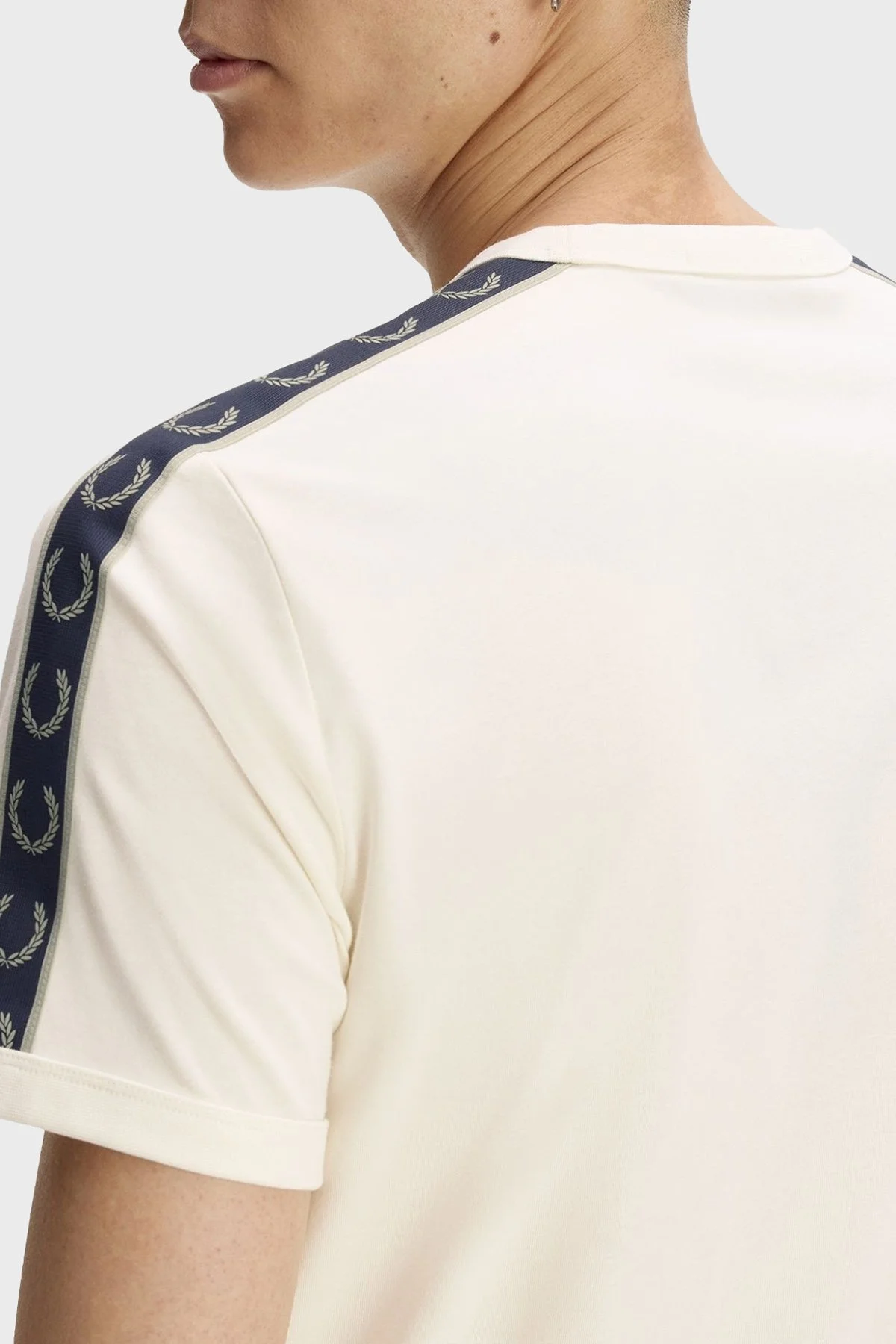Fred Perry Erkek T Shirt M4613 30B Ekru - 3