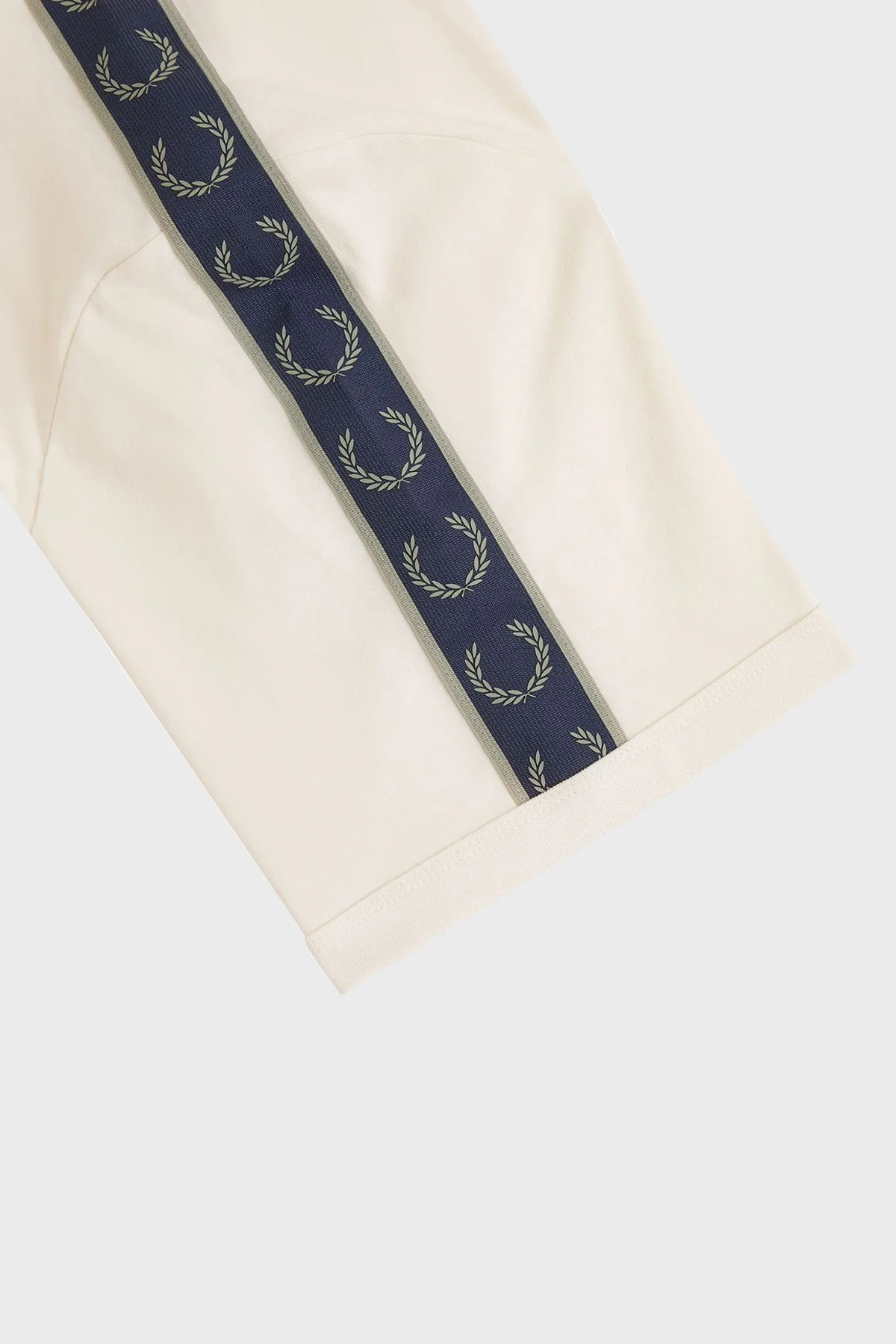 Fred Perry Erkek T Shirt M4613 30B Ekru - 6