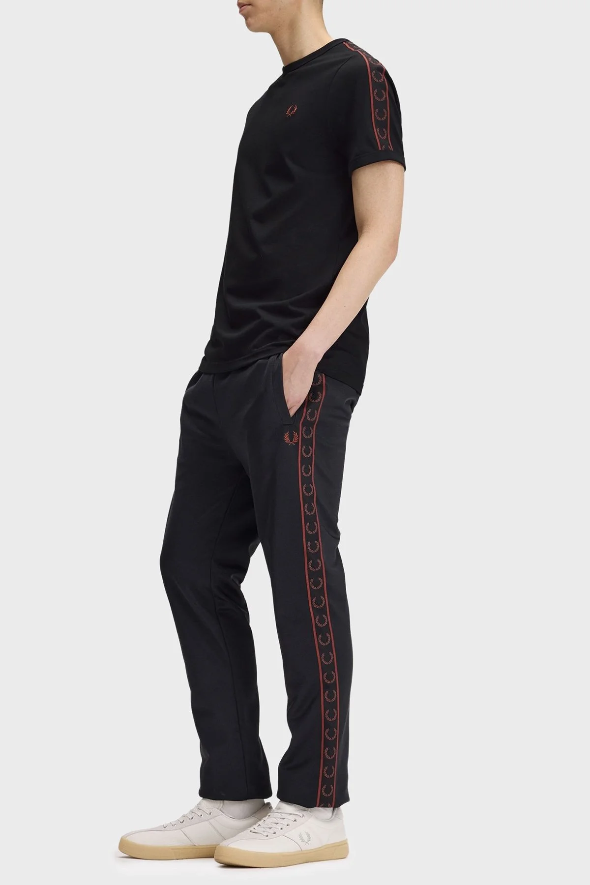 Fred Perry Erkek T Shirt M4613 50C Siyah - 2