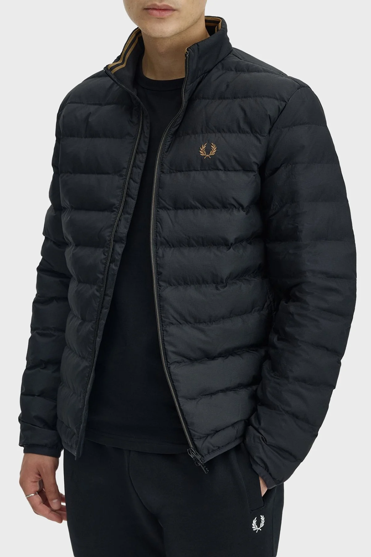 Fred Perry Kapitoneli Regular Fit Dik Yaka Fermuarlı Unisex Ceket J4564 102 SİYAH - 3