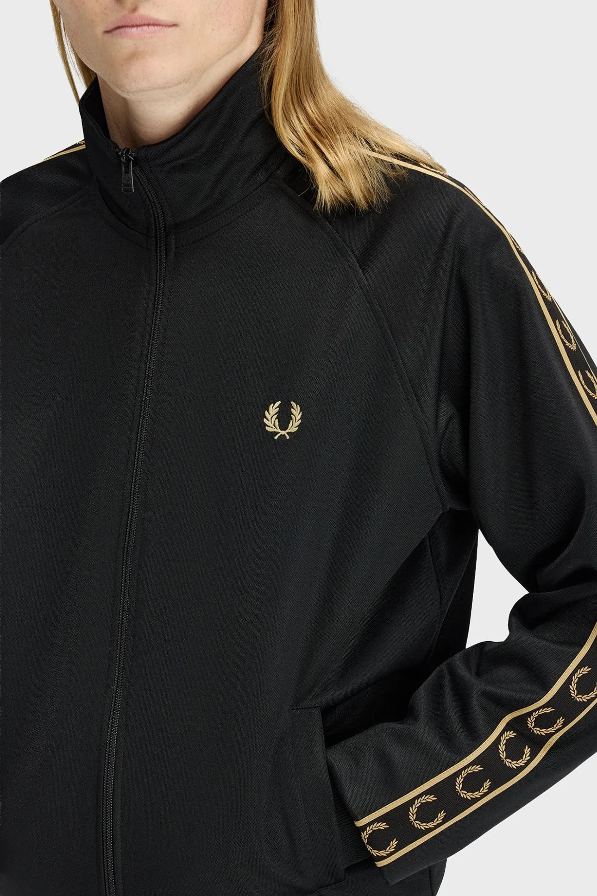 Fred Perry Kontrast Şeritli Logolu Pamuk Karışımlı Regular Fit Dik Yaka Fermuarlı Erkek Ceket J5557 90A SİYAH - 6