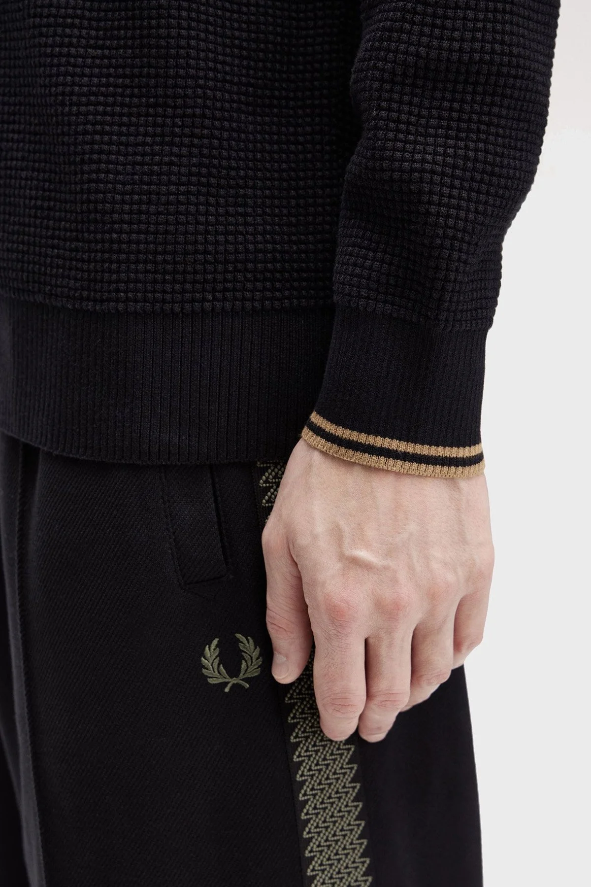 Fred Perry Logolu % 100 Pamuk Regular Fit Bisiklet Yaka Erkek Sweat K6507 102 SİYAH - 5