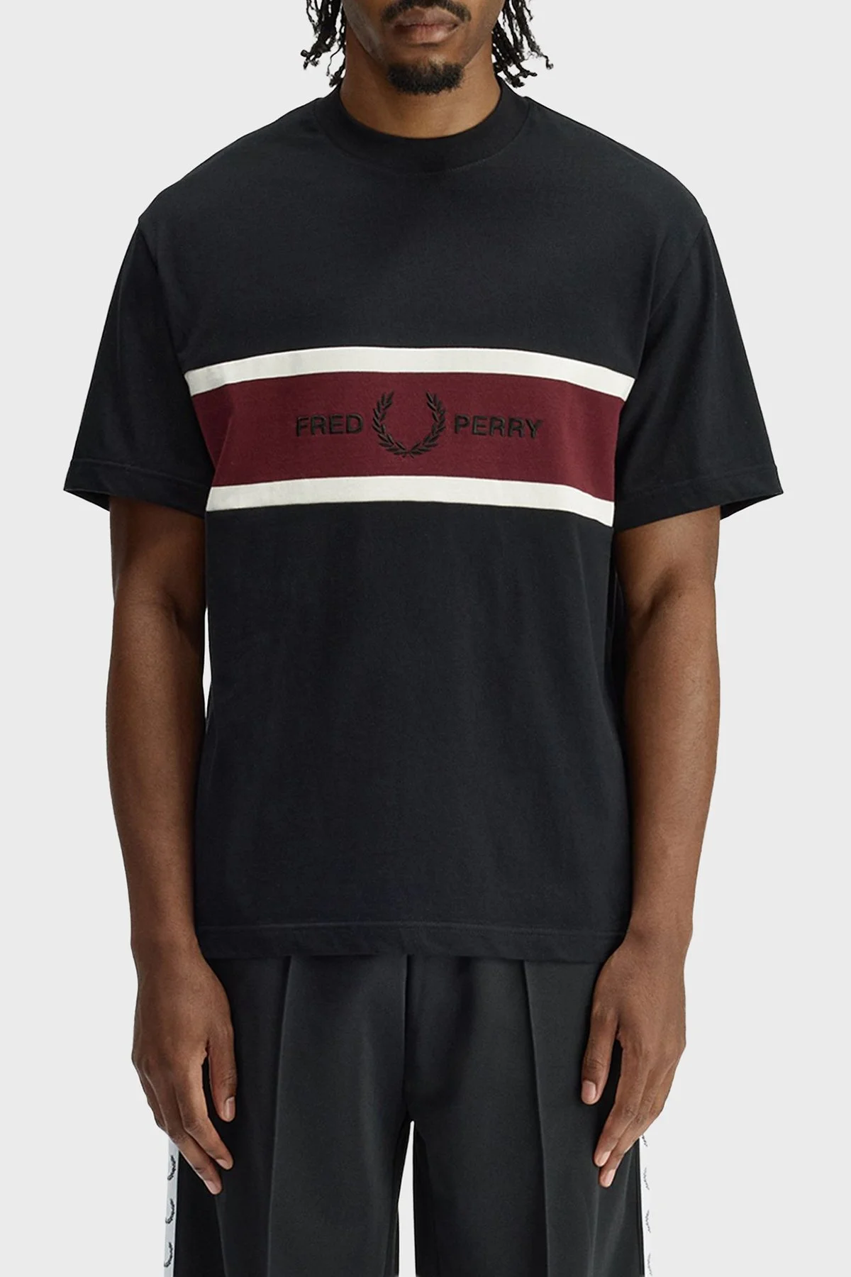 Fred Perry Logolu % 100 Pamuk Relaxed Fit Bisiklet Yaka Erkek T Shirt M2405 102 SİYAH - 1