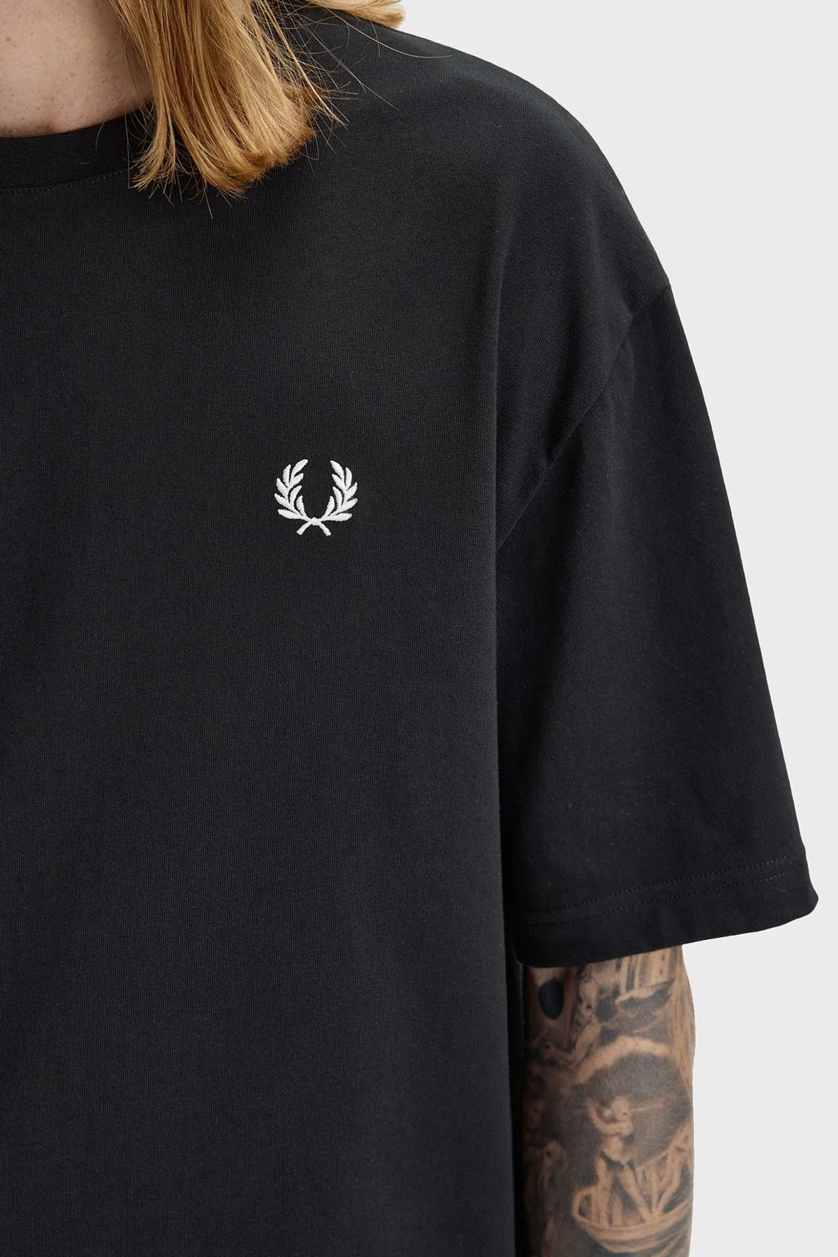 Fred Perry Logolu % 100 Pamuk Relaxed Fit Bisiklet Yaka Erkek T Shirt M2440 102 SİYAH - 7