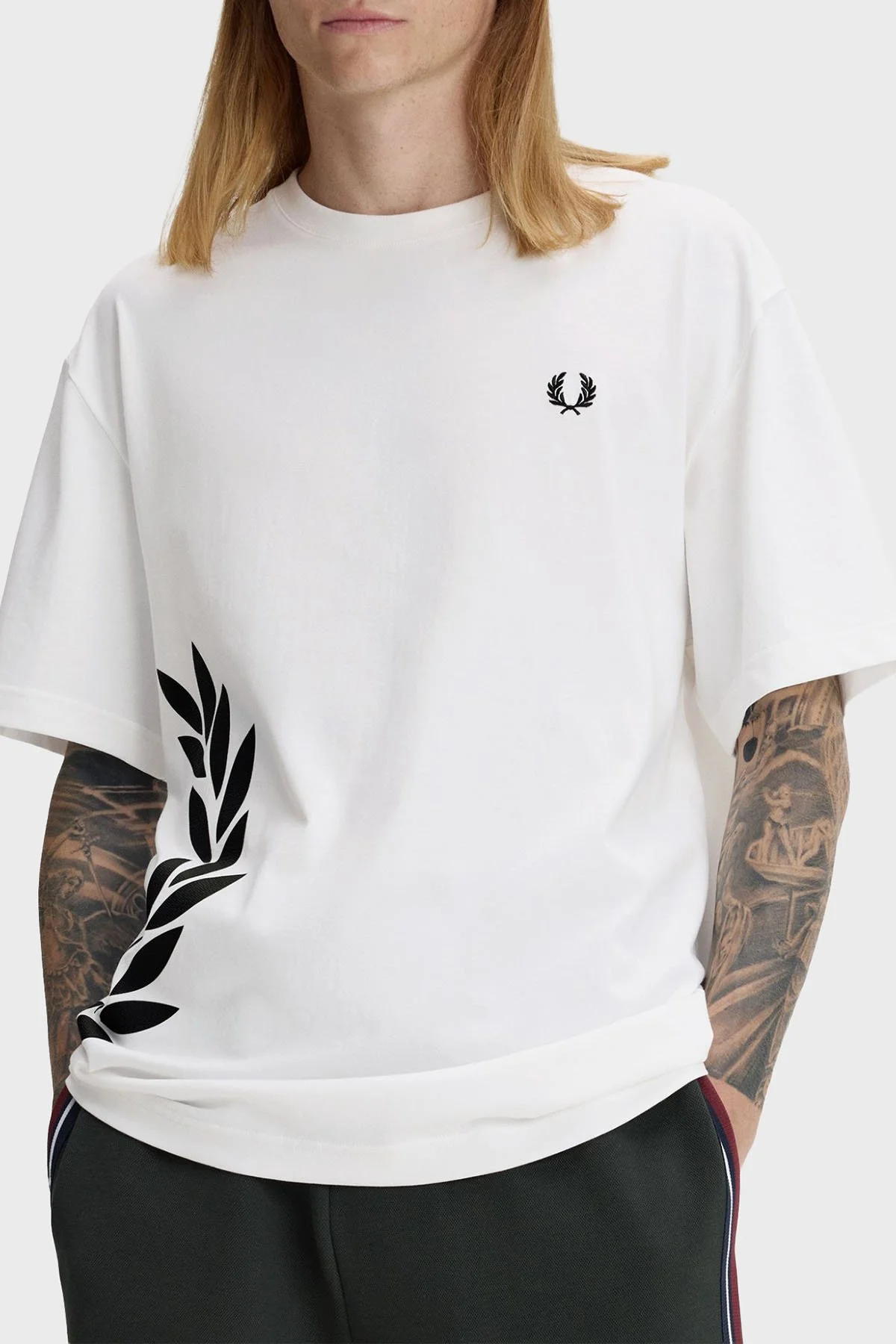 Fred Perry Logolu % 100 Pamuk Relaxed Fit Bisiklet Yaka Erkek T Shirt M2440 129 BEYAZ - 6