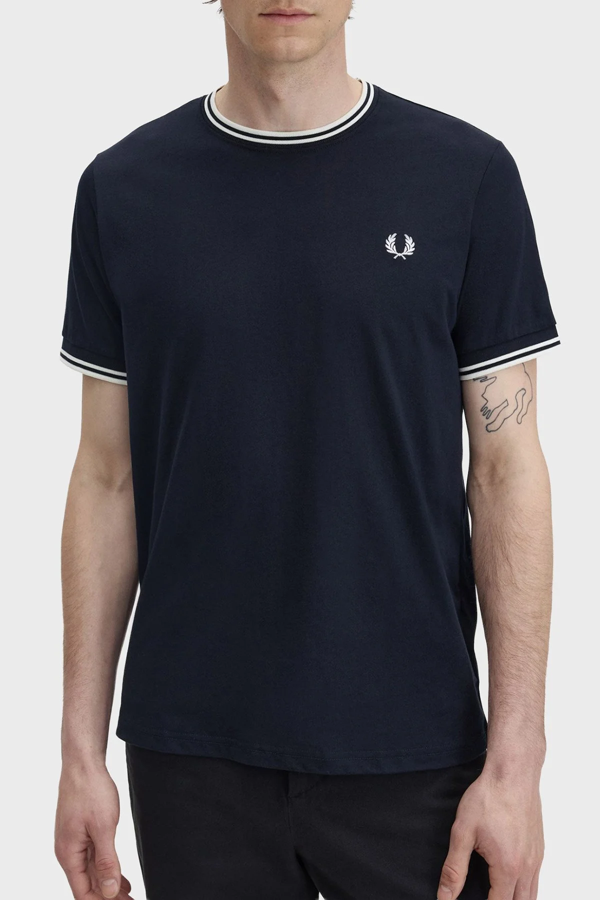 Fred Perry Logolu Pamuklu Regular Fit Bisiklet Yaka Erkek T Shirt M1588V 795 LACİVERT - 5