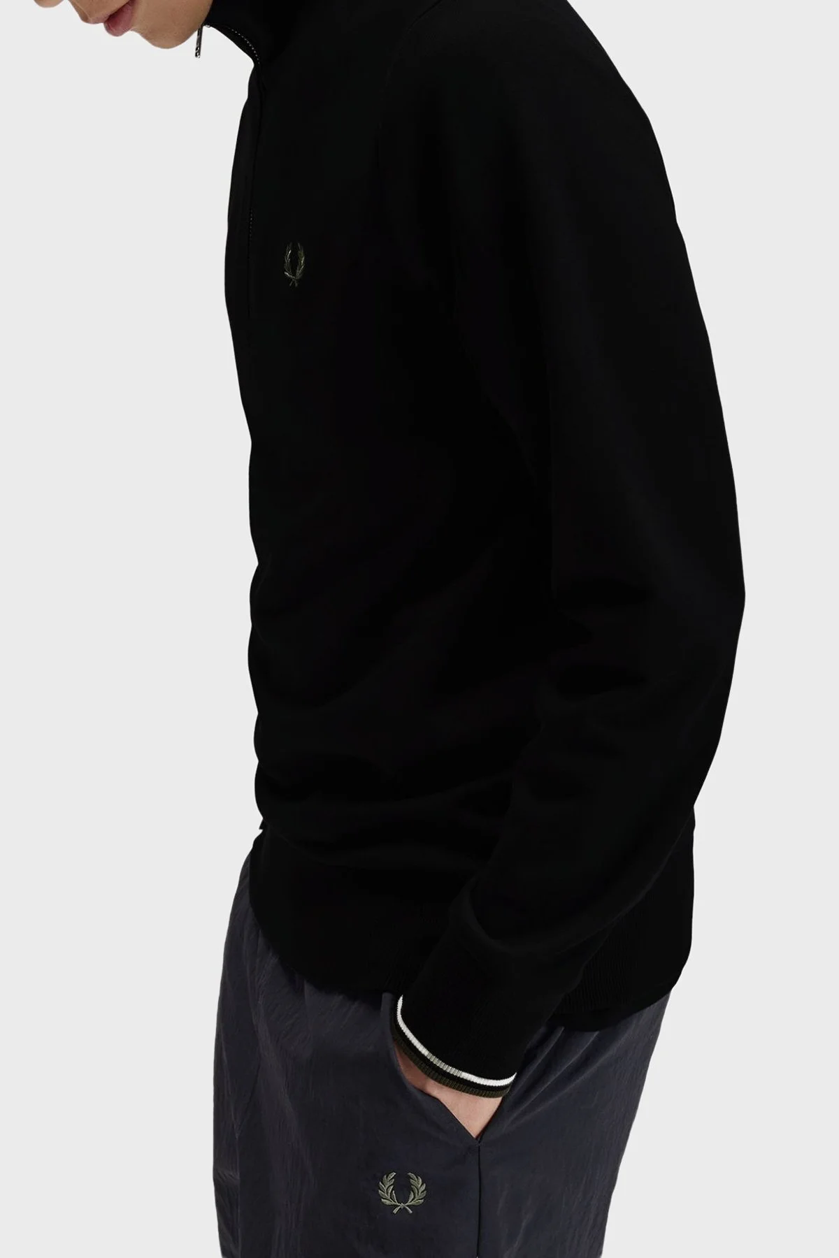 Fred Perry Logolu Pamuklu Yarım Fermuarlı Dik Yaka Erkek Sweat M3574 W54 Siyah - 4