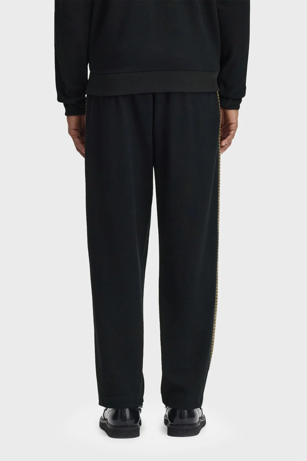 Fred Perry Pamuk Karışımlı Regular Fit Daralan Paça Erkek Pantolon T2300 102 SİYAH - 3