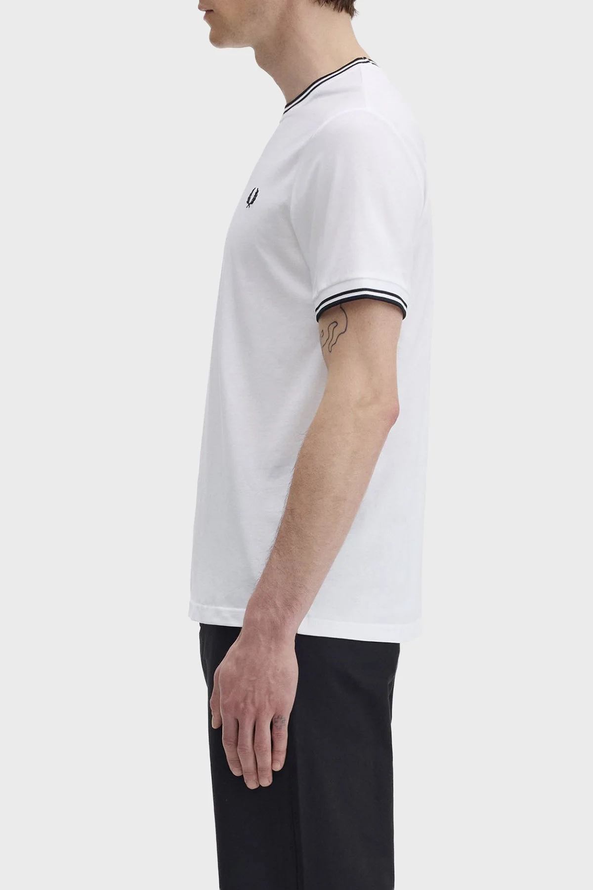 Fred Perry Pamuklu Regular Fit Logolu Bisiklet Yaka Erkek T Shirt M1588V 100 BEYAZ - 2