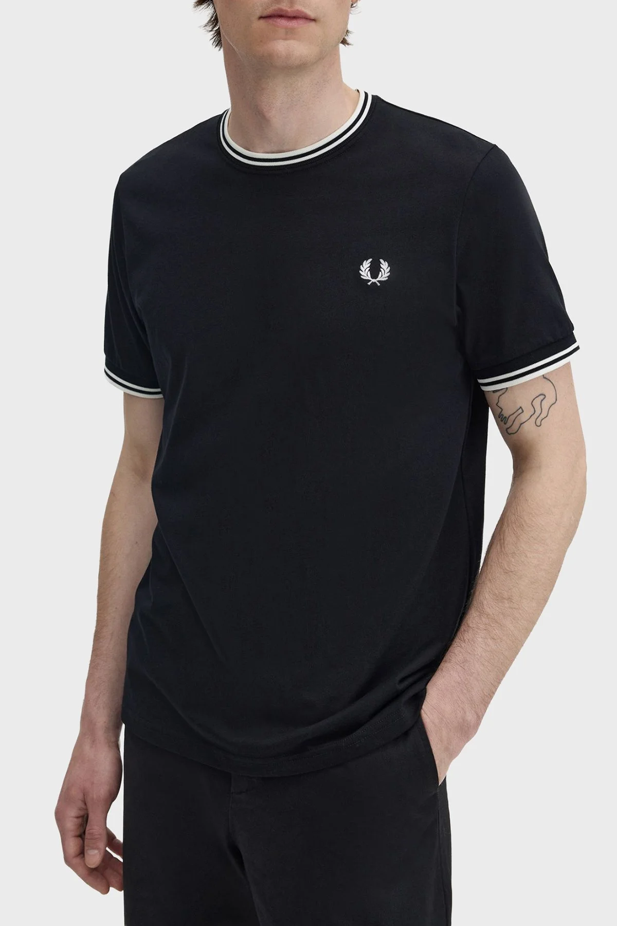 Fred Perry Pamuklu Regular Fit Logolu Bisiklet Yaka Erkek T Shirt M1588V 102 SİYAH - 3