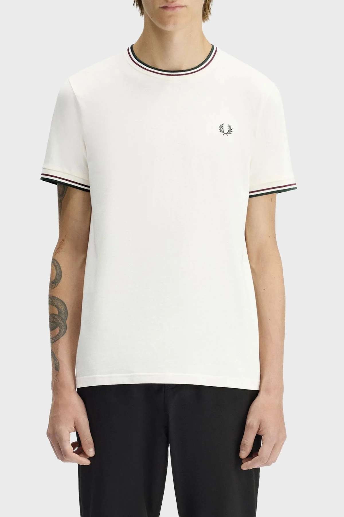 Fred Perry Pamuklu Regular Fit Logolu Bisiklet Yaka Erkek T Shirt M1588V 84A BEJ - 2