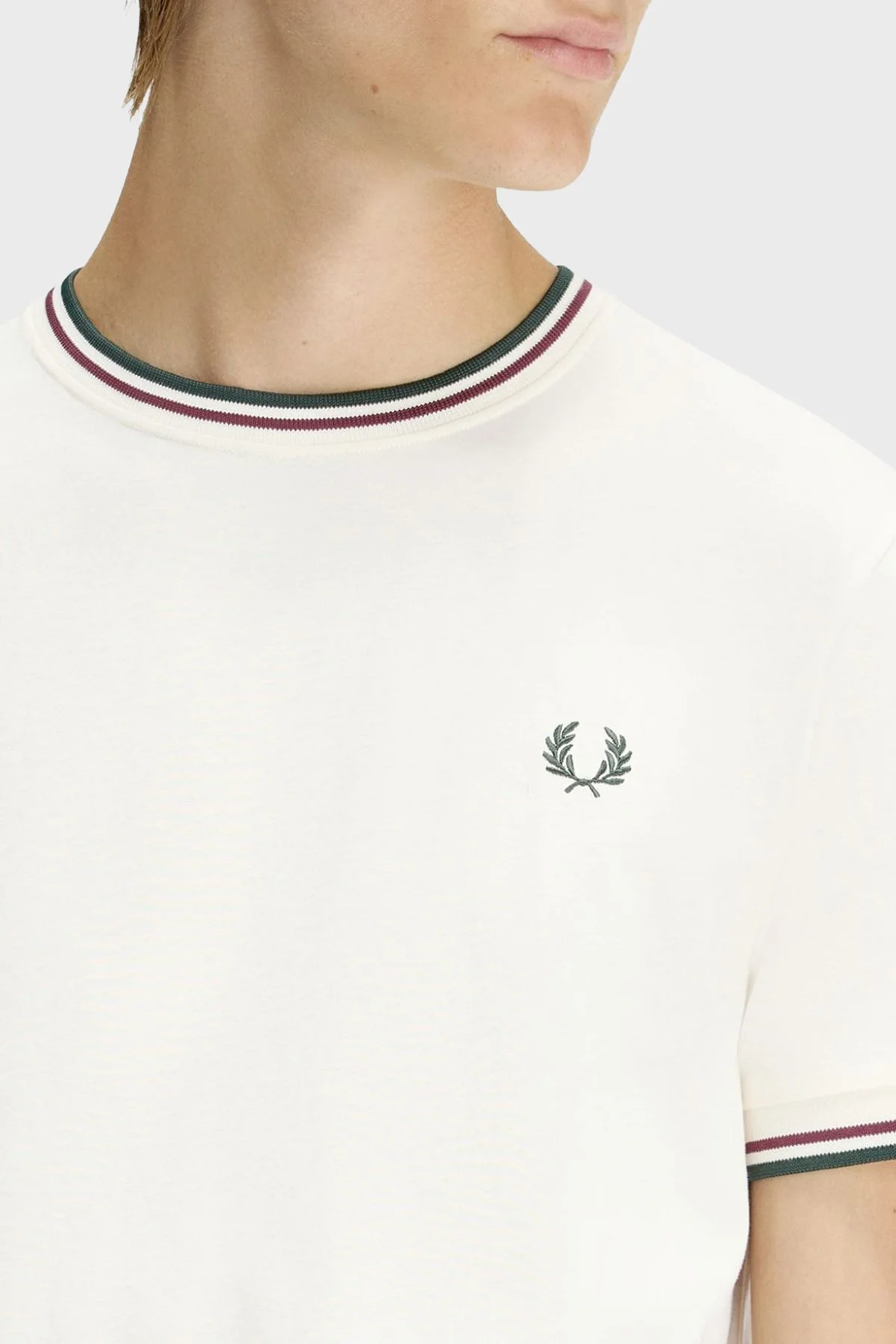 Fred Perry Pamuklu Regular Fit Logolu Bisiklet Yaka Erkek T Shirt M1588V 84A BEJ - 5