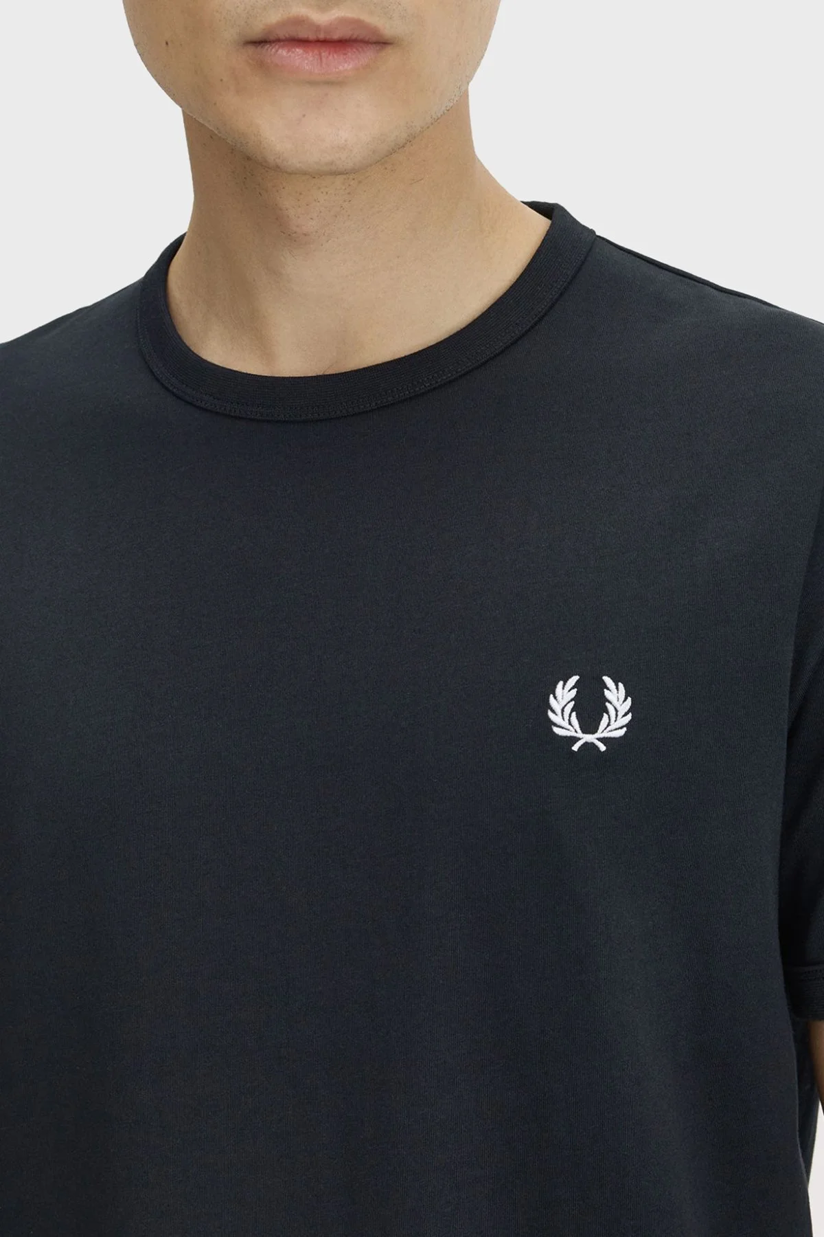 Fred Perry Pamuklu Regular Fit Logolu Bisiklet Yaka Erkek T Shirt M3519 102 SİYAH - 4