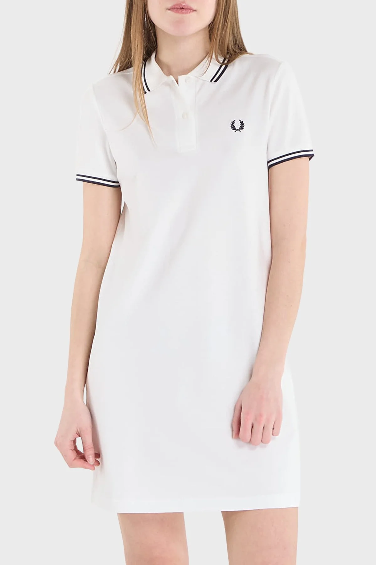 Fred Perry Pamuklu Regular Fit Logolu Düğmeli Polo Yaka Kadın Elbise D3600 17B BEYAZ - 1