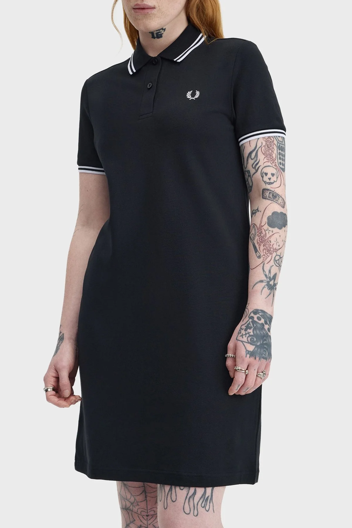 Fred Perry Pamuklu Regular Fit Logolu Düğmeli Polo Yaka Kadın Elbise D3600 350 SİYAH - 1