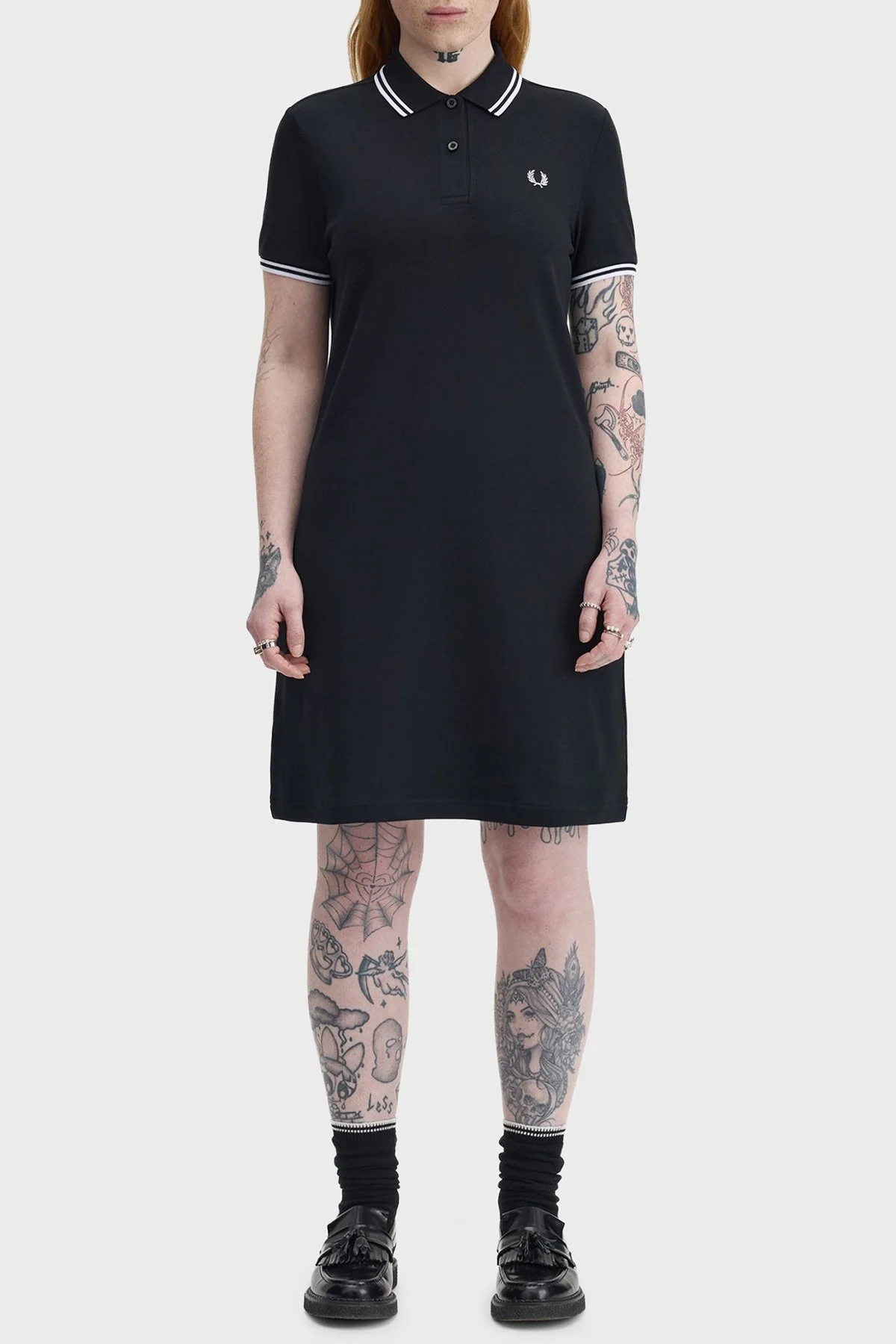 Fred Perry Pamuklu Regular Fit Logolu Düğmeli Polo Yaka Kadın Elbise D3600 350 SİYAH - 2