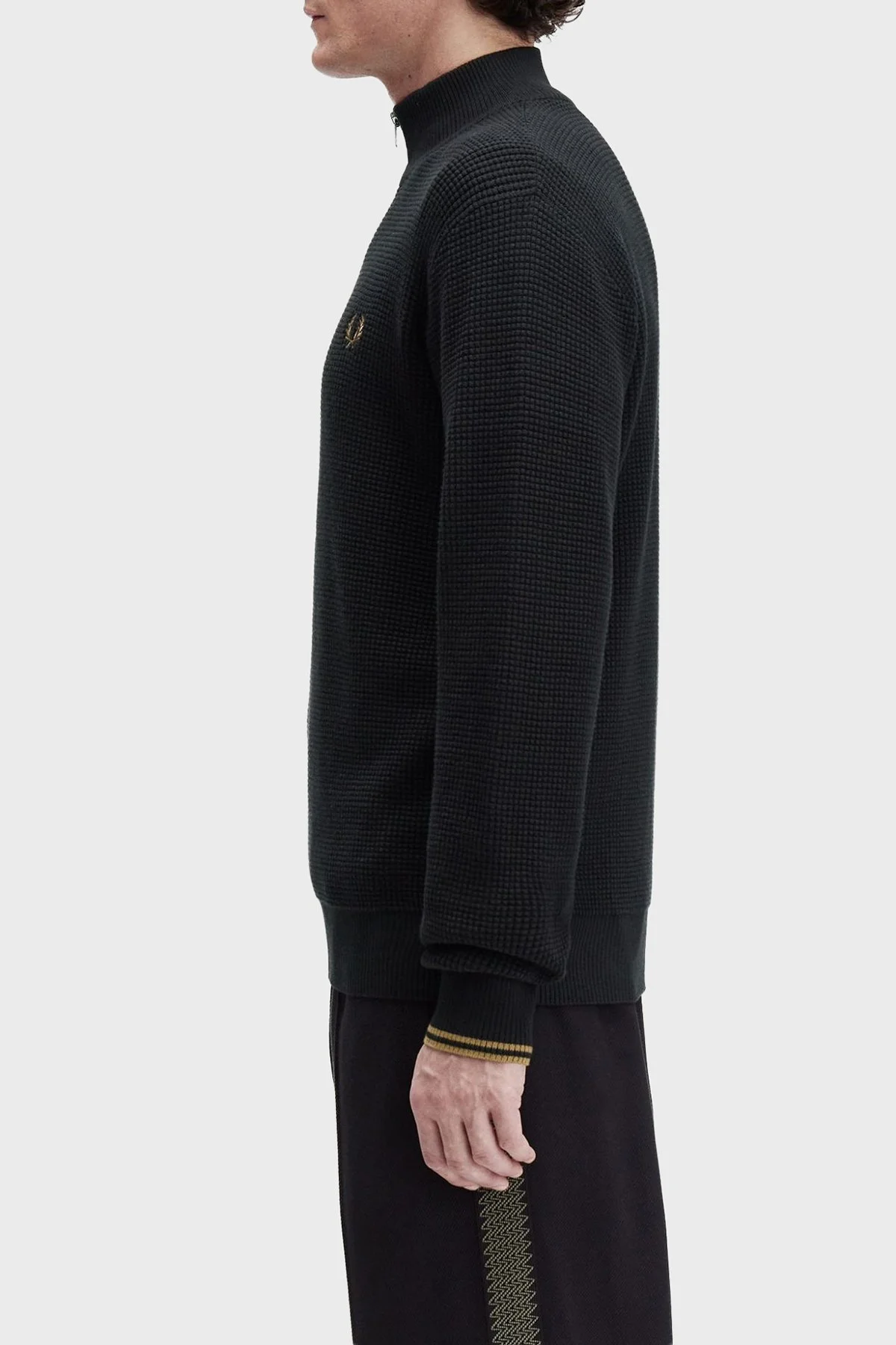 Fred Perry Pamuklu Regular Fit Yarım Fermuarlı Dik Yaka Yivli Erkek Sweat K8557 102 SİYAH - 2