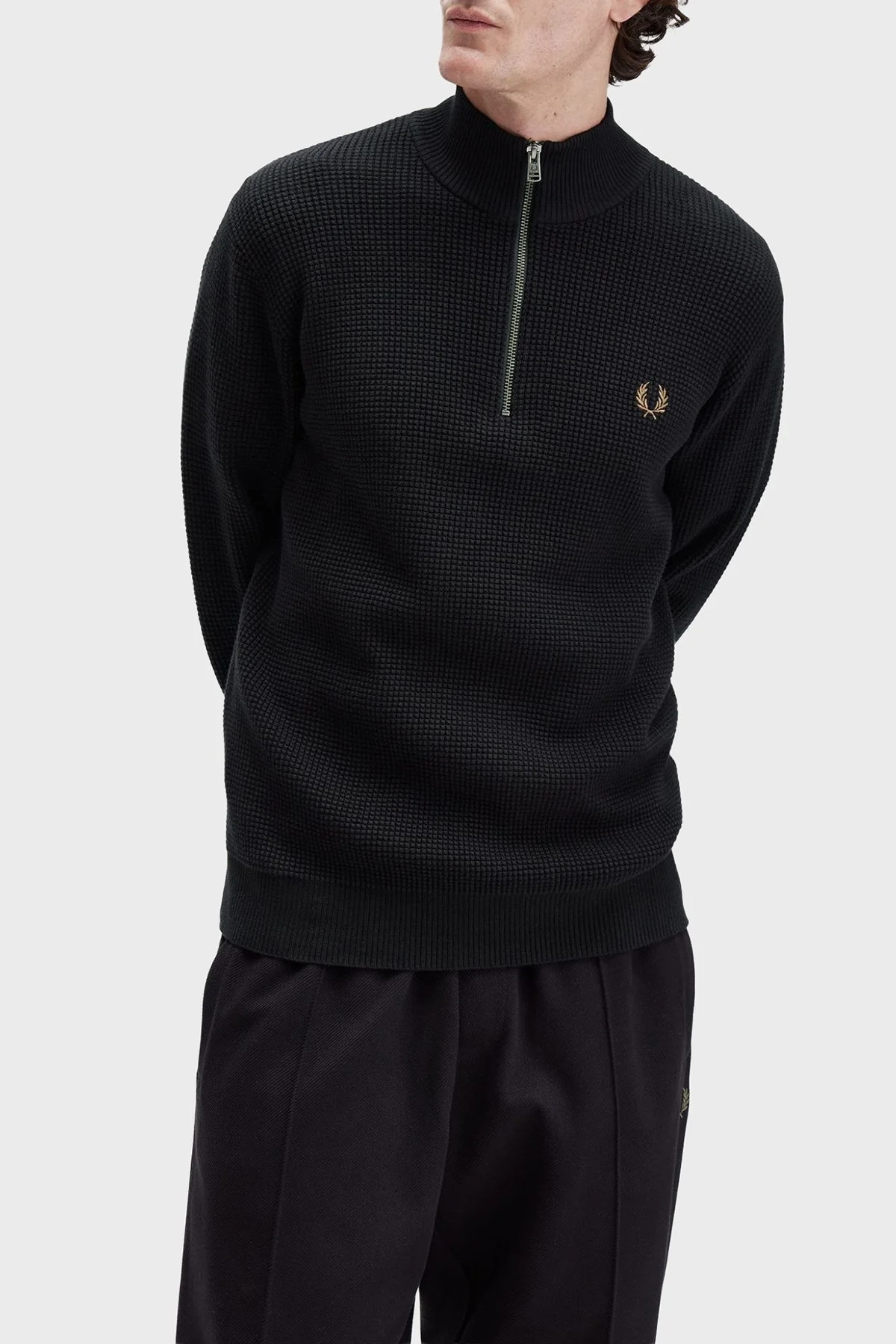 Fred Perry Pamuklu Regular Fit Yarım Fermuarlı Dik Yaka Yivli Erkek Sweat K8557 102 SİYAH - 3