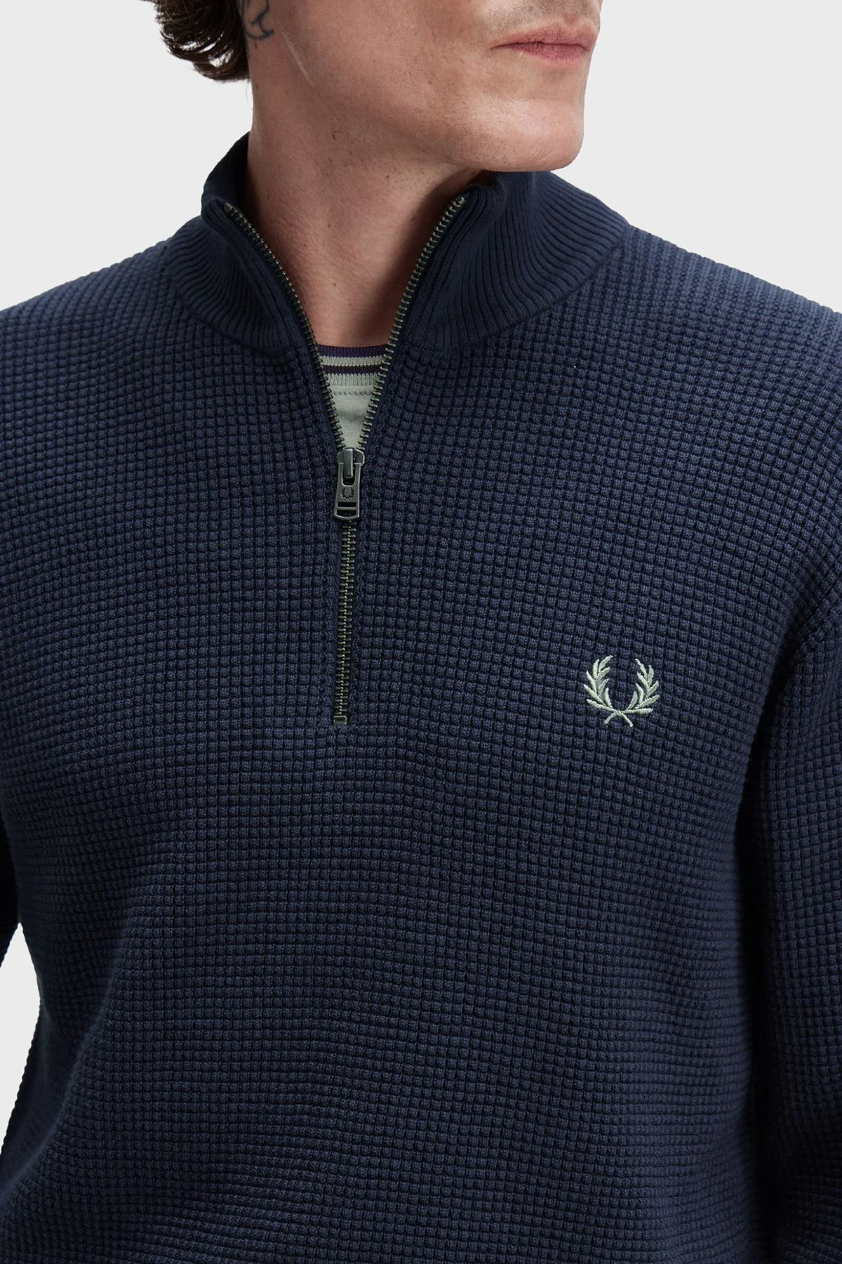 Fred Perry Pamuklu Regular Fit Yarım Fermuarlı Dik Yaka Yivli Erkek Sweat K8557 738 KOYU MAVİ - 4