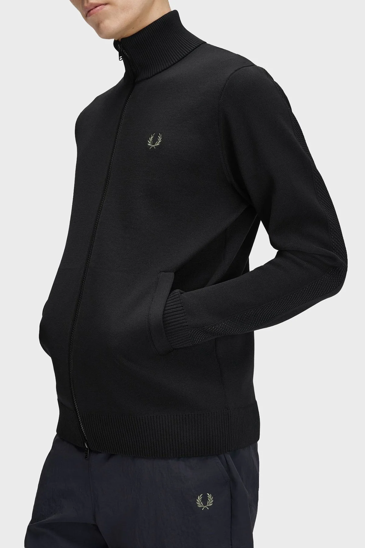 Fred Perry Regular Fit Dik Yaka Erkek Eşofman Üstü K3317 102 Siyah - 3