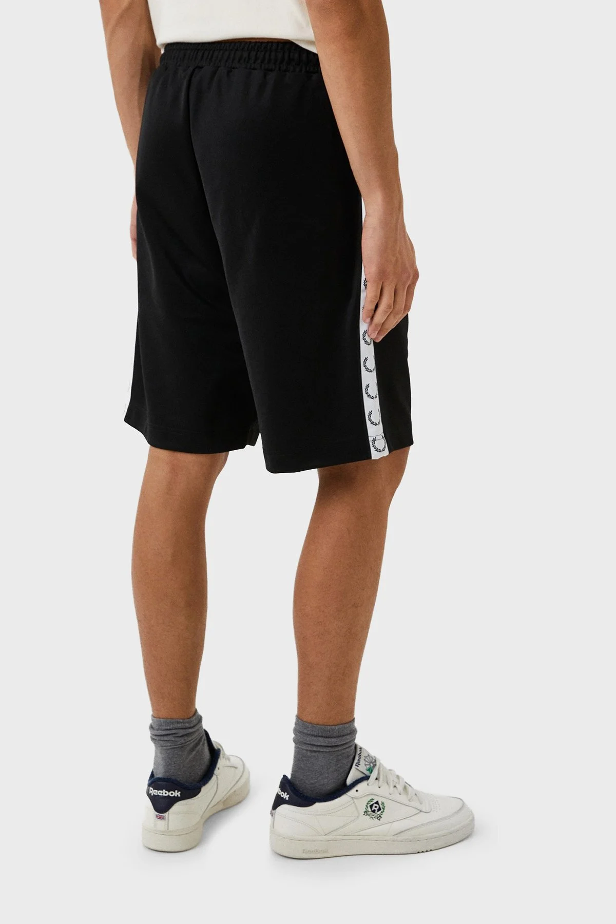 Fred Perry Regular Fit Logolu Normal Bel Erkek Short S5508 102 SİYAH - 3