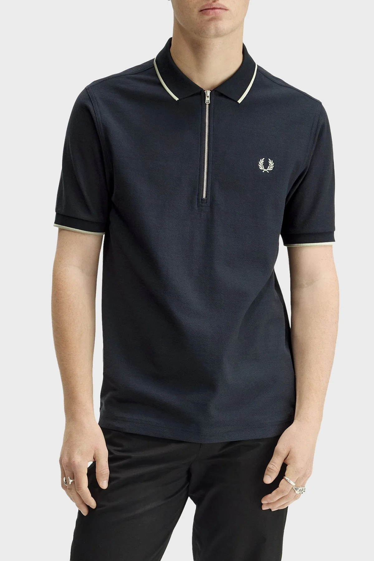 Fred Perry Şerit Detaylı % 100 Pamuk Regular Fit Yarım Fermuarlı Erkek Polo M2383 608 LACİVERT - 3