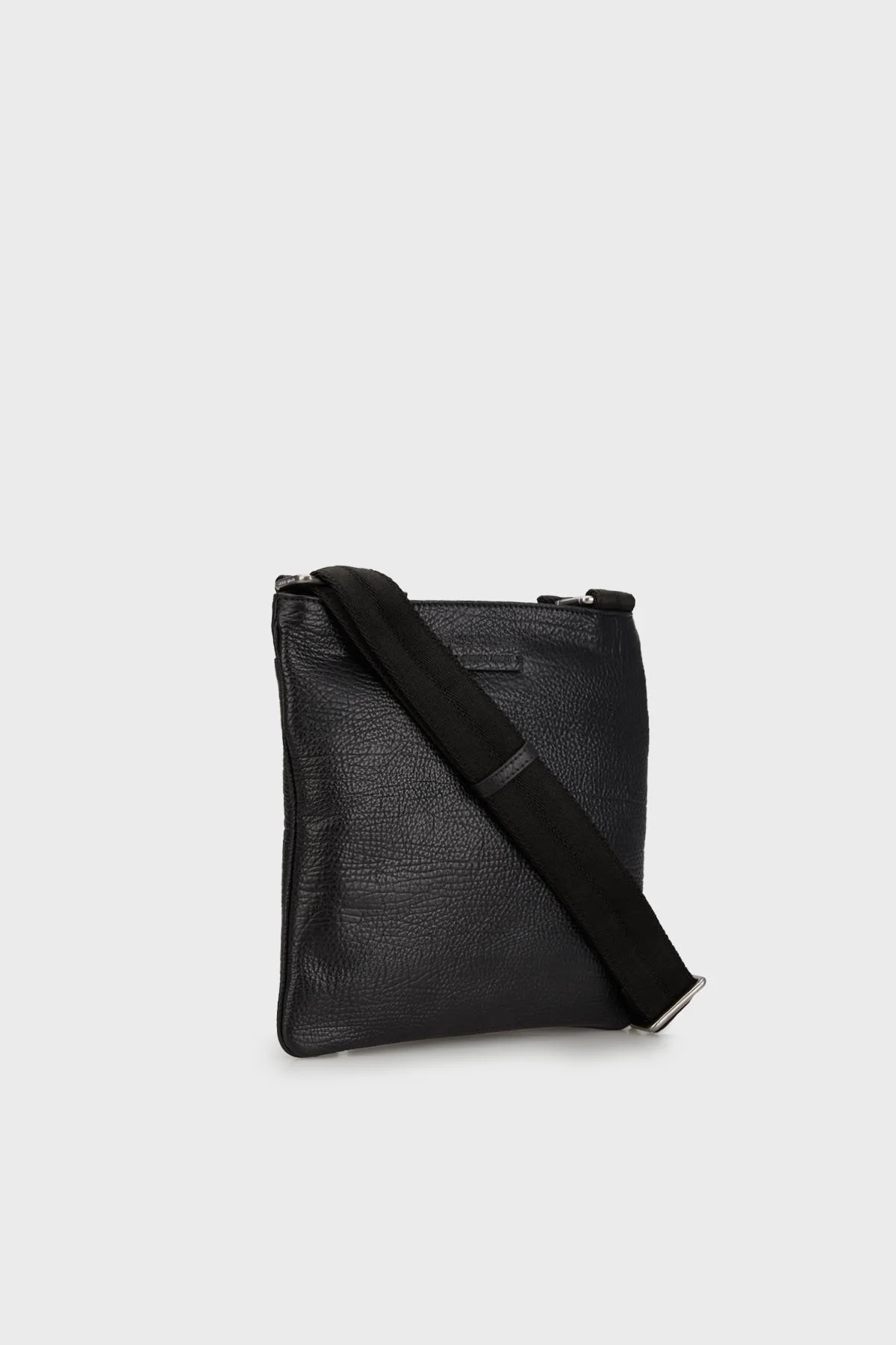 Giorgio Armani Logolu Ayarlanabilir Askılı Erkek Çanta YGMM99 YH737 80001 SİYAH - 2