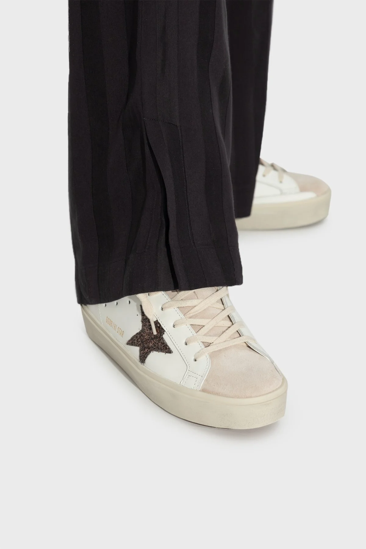 Golden Goose Logolu Parlak Taşlı Hakiki Deri Senaker Bayan Ayakkabı GWF00118.F006847.10318 BEYAZ - 2