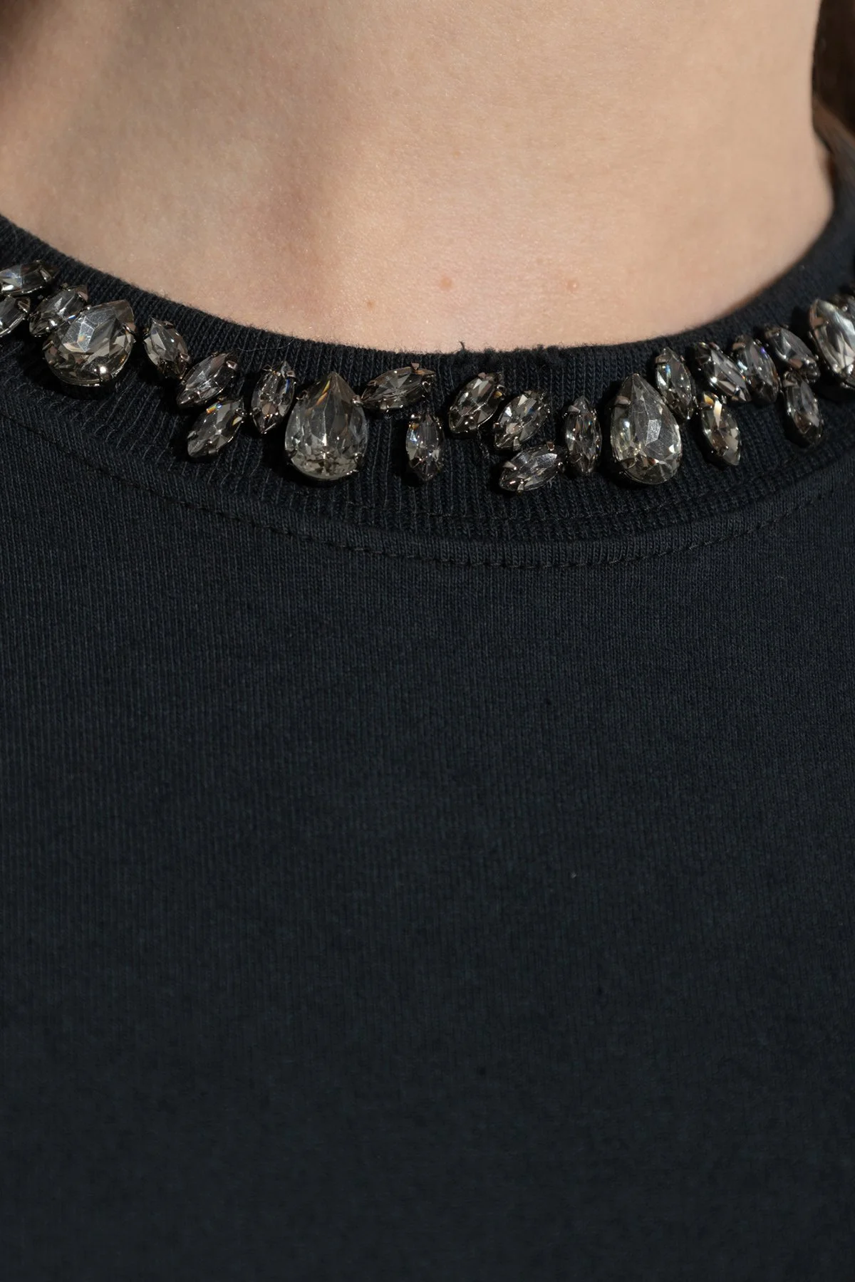 Golden Goose Taş Detaylı Pamuklu Boxy Fit Bisiklet Yaka Kadın T Shirt GWP01874.P001897.90456 Siyah - 4