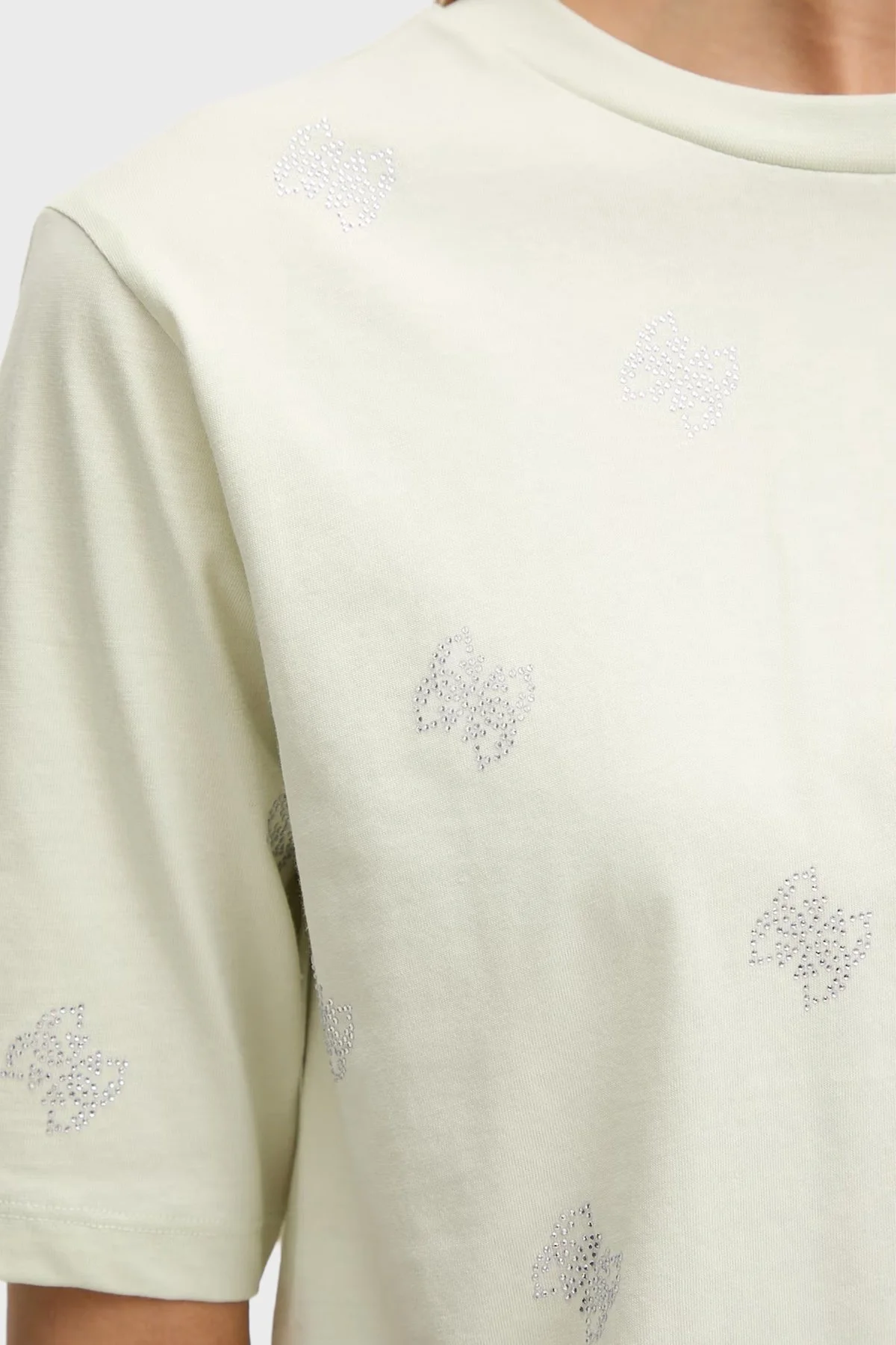 Guess % 100 Pamuk Taşlı Logo Detaylı Bisiklet Yaka V6GI18K2985 Kadın T Shirt V6GI18 K2985 A89J YEŞİL - 5