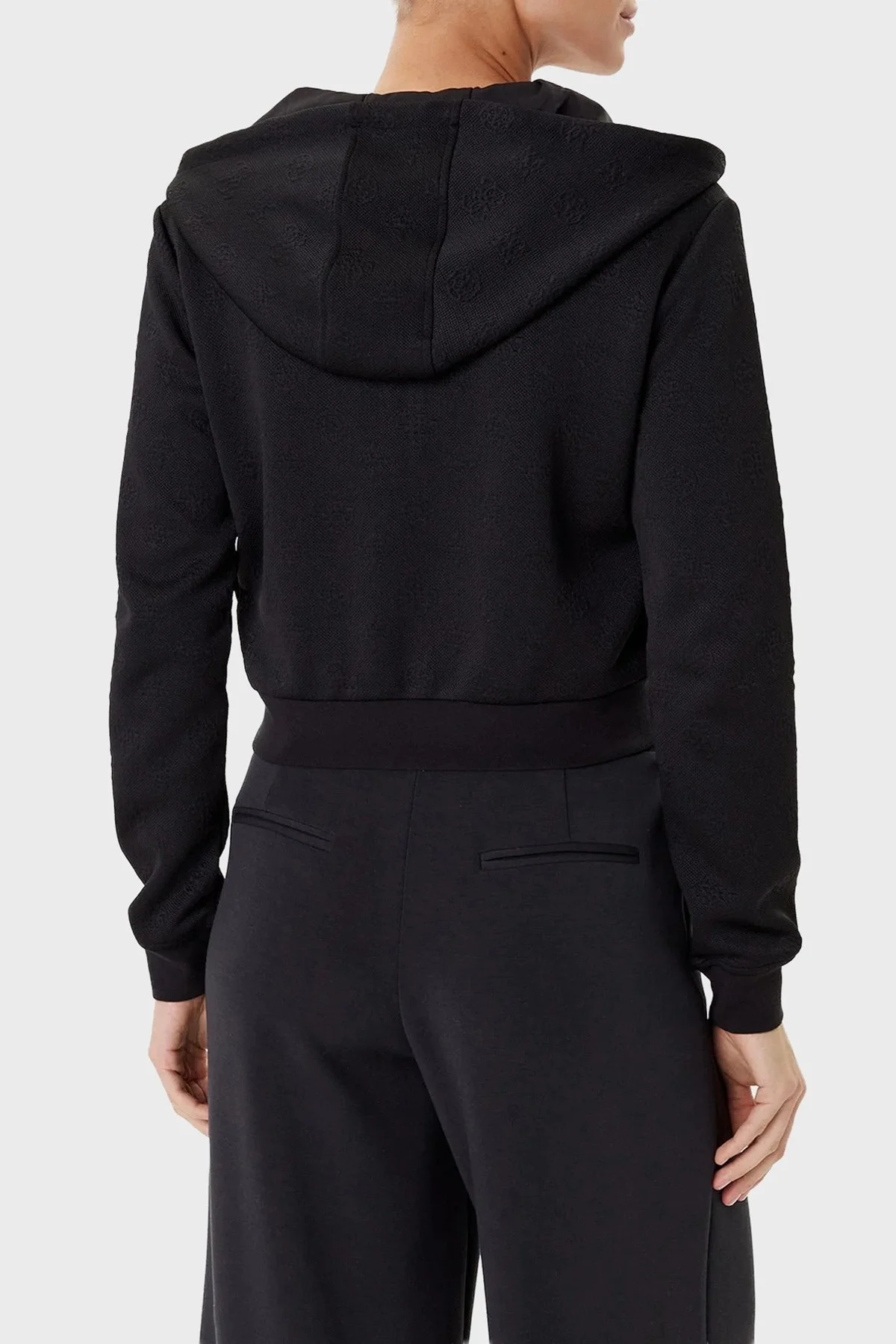 Guess 3D Peony Jakarlı Regular Fit Kapüşonlu Crop V5YQ06KBSL2 Bayan Sweat V5YQ06 KBSL2 FJ8A SİYAH - 3